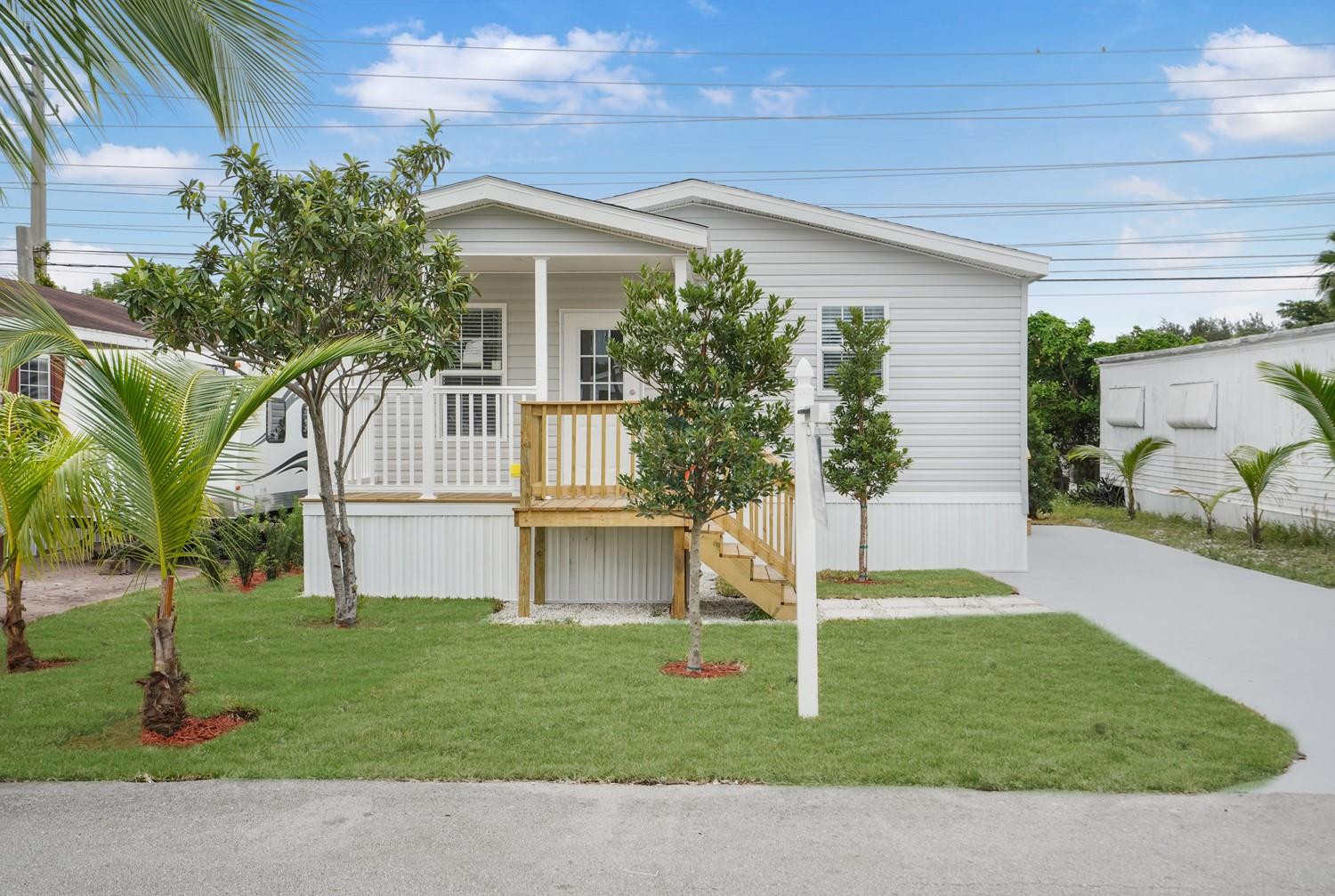 2671 SW 54th Street