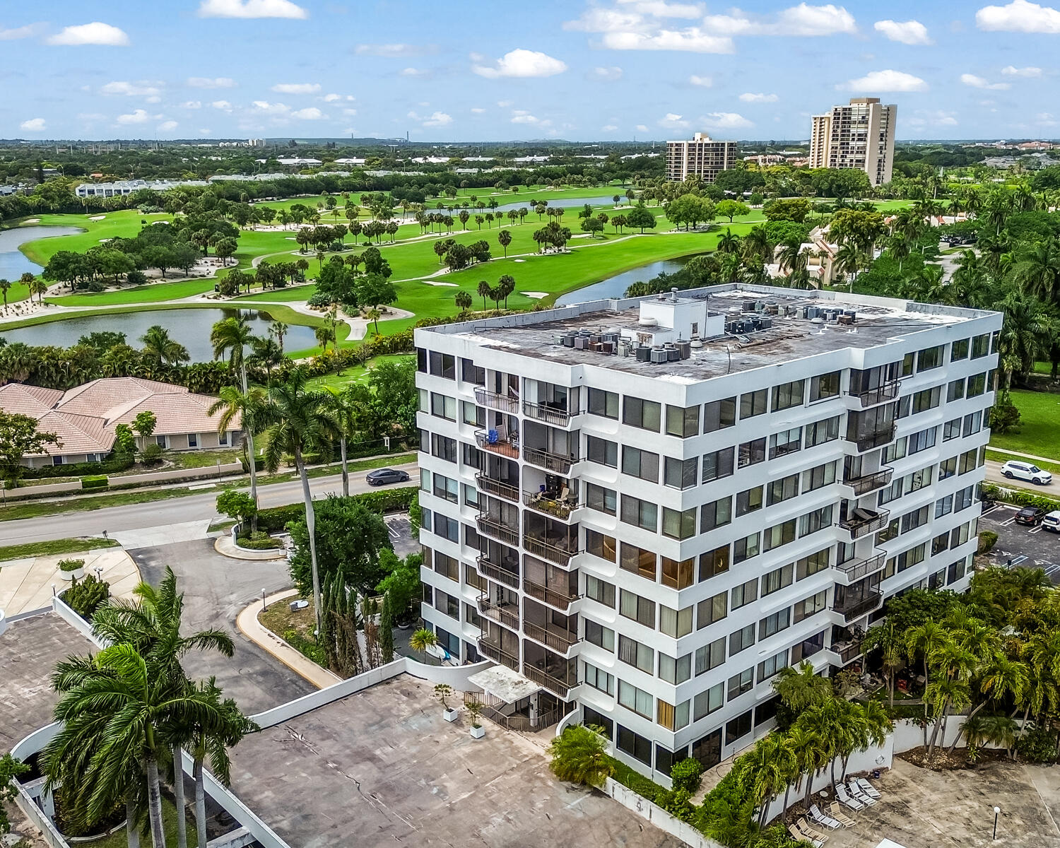 1500 Presidential Way 806
