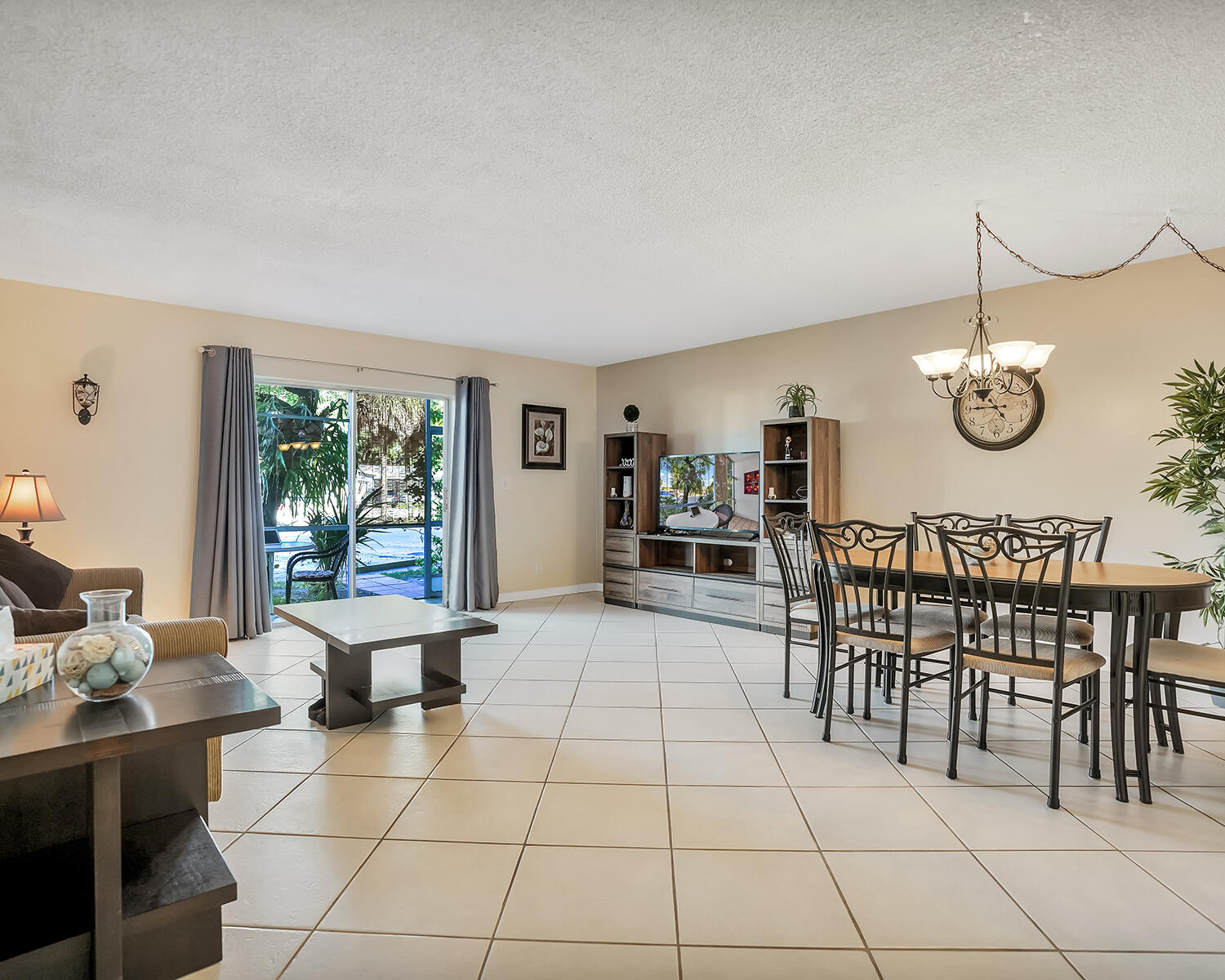 2061 NW 47th Terrace 103