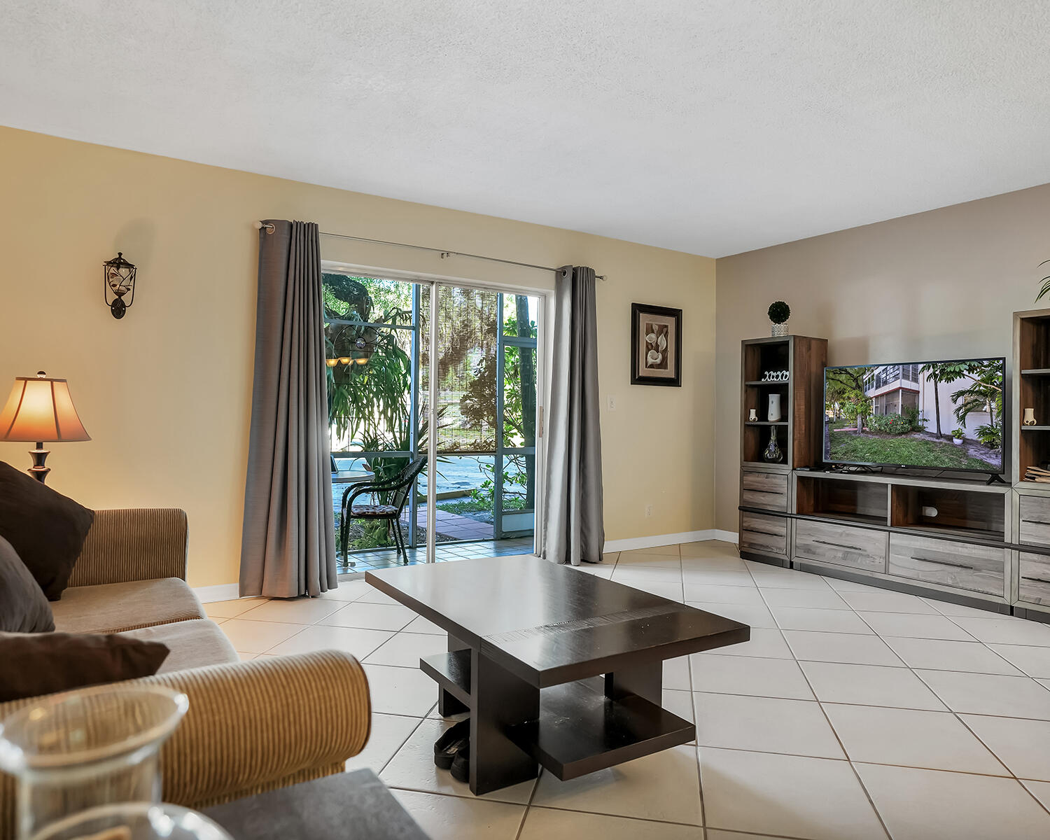 2061 NW 47th Terrace 103