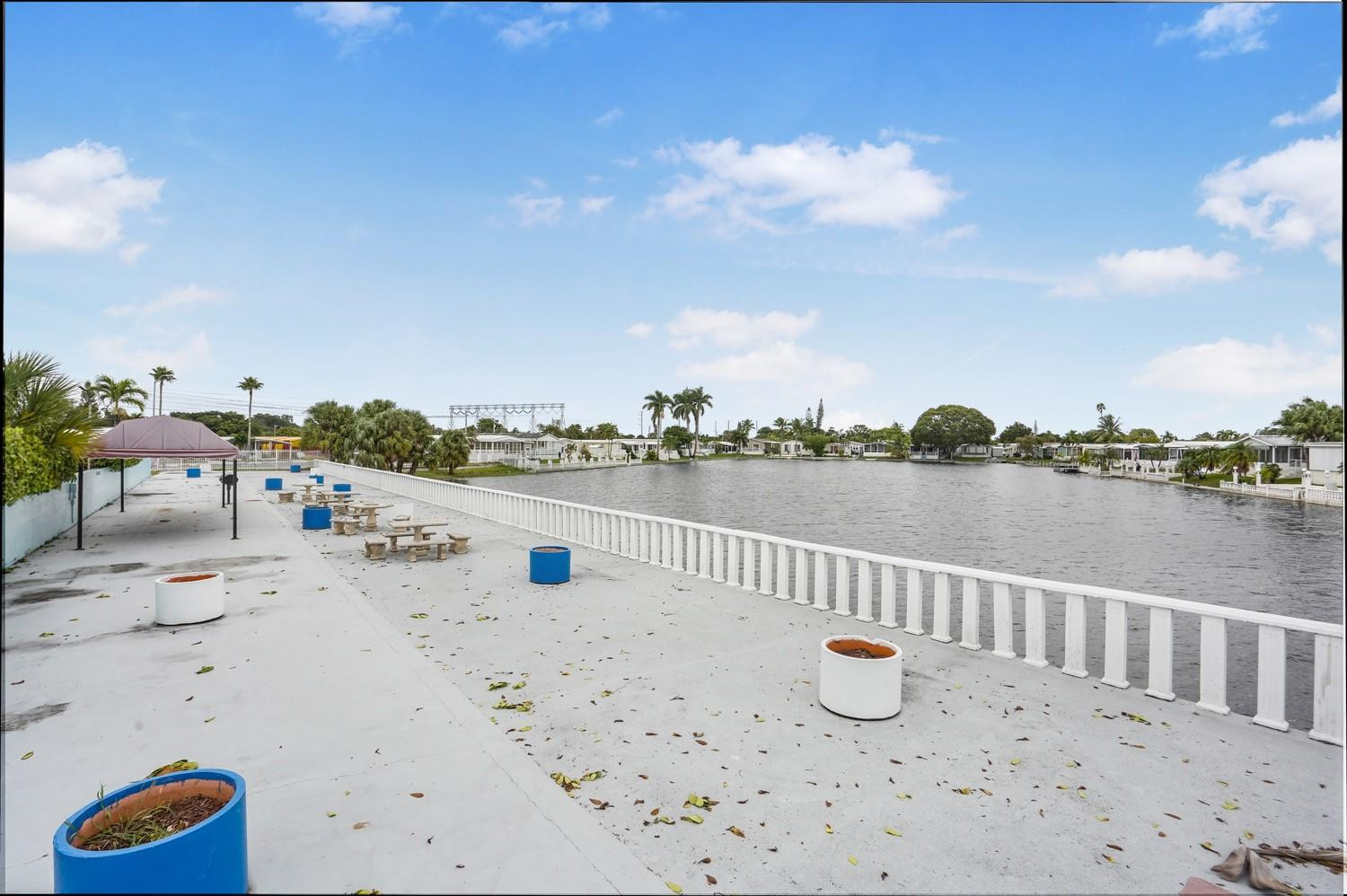 3055 Lakeshore Drive