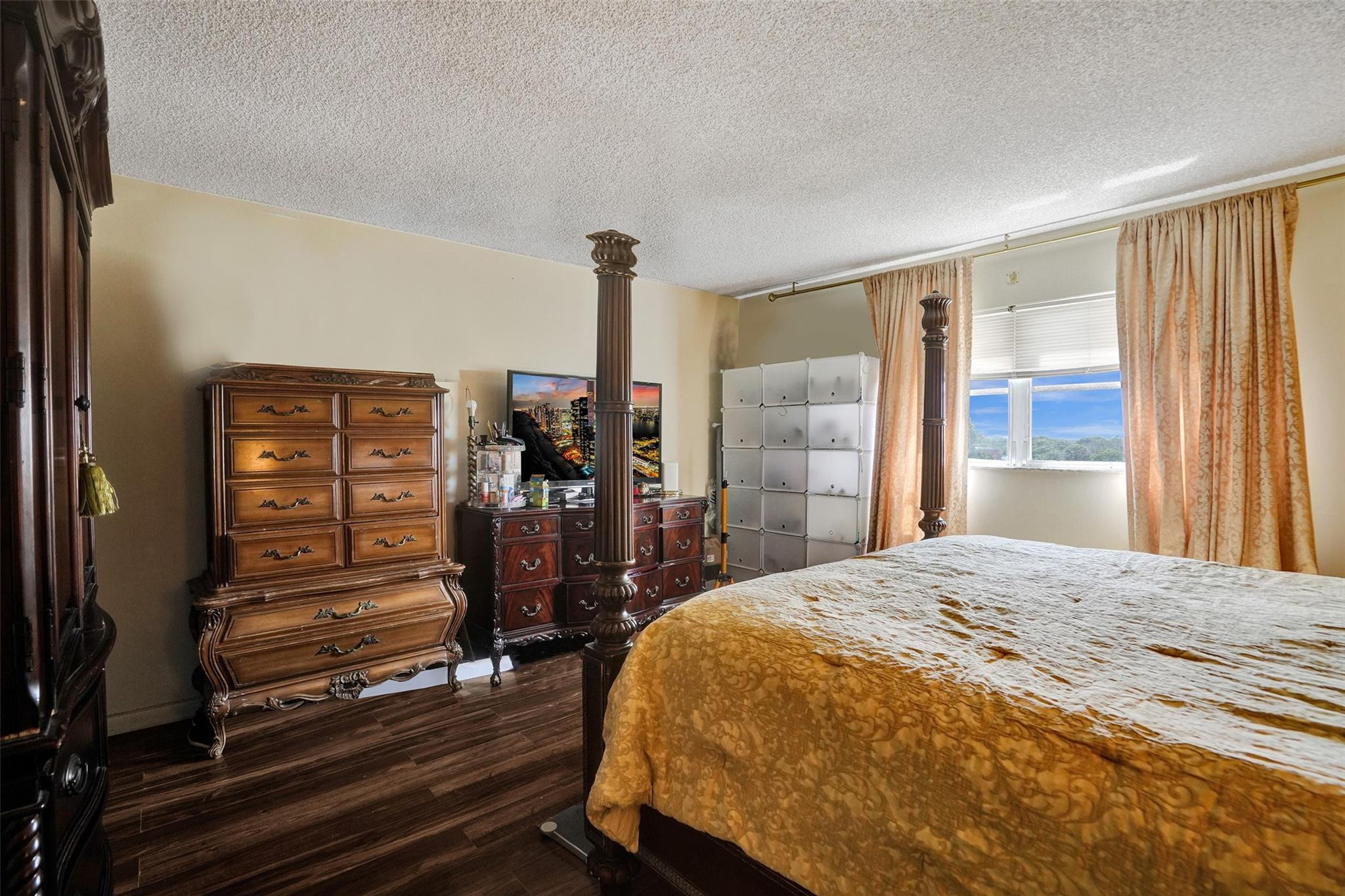 4851 NW 21st Street 405
