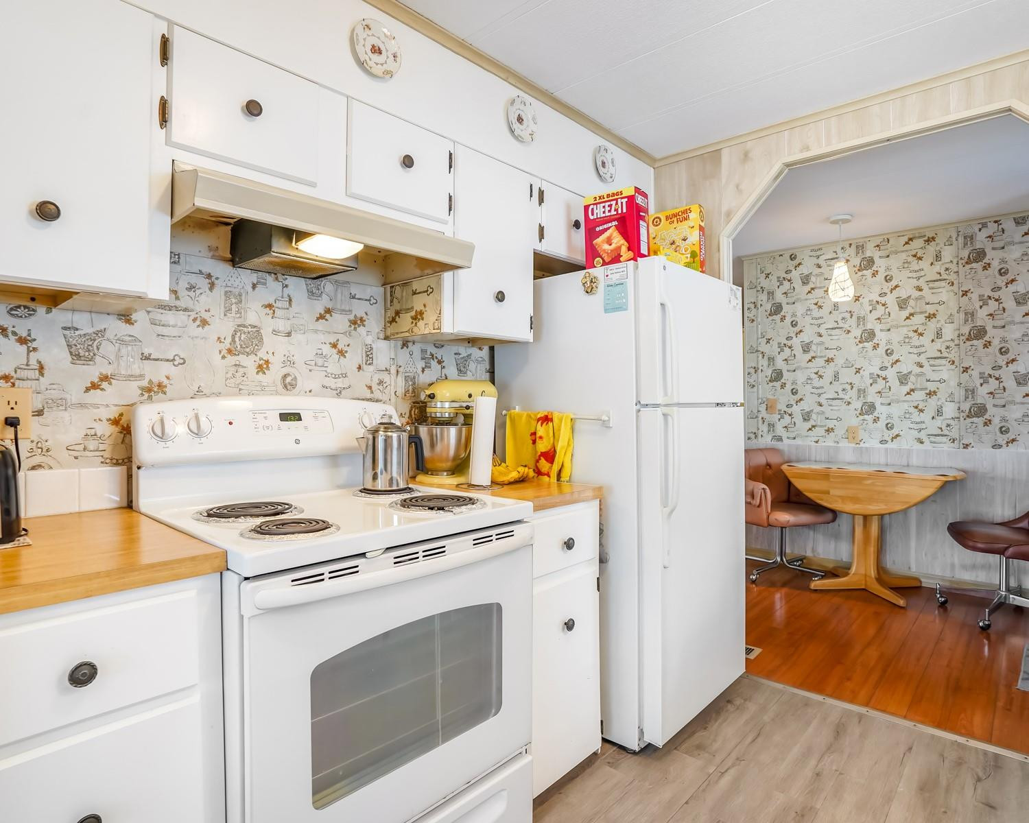 8517 SW 16th Place