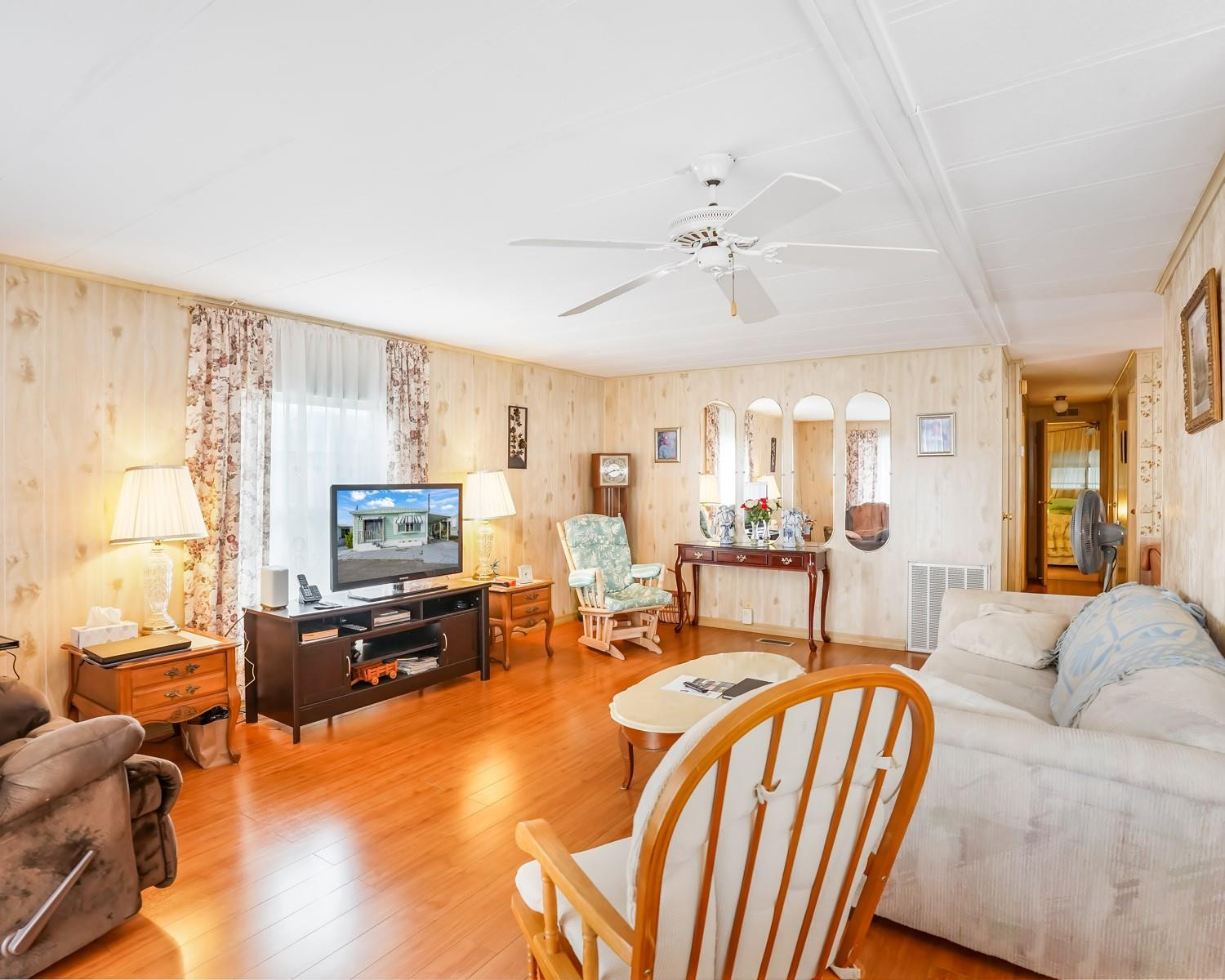 8517 SW 16th Place