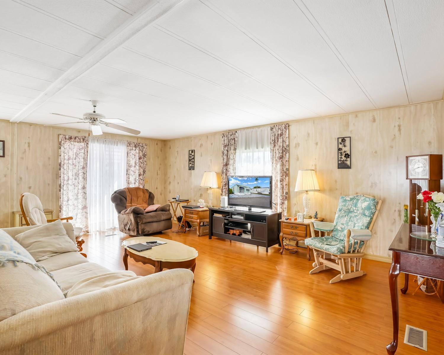 8517 SW 16th Place
