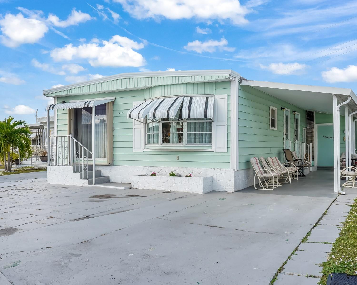 8517 SW 16th Place