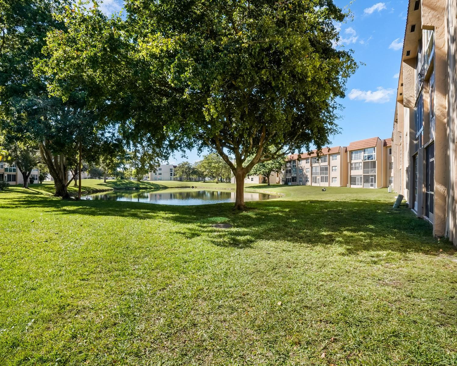 9281 Sunrise Lakes Boulevard Unit: 101
