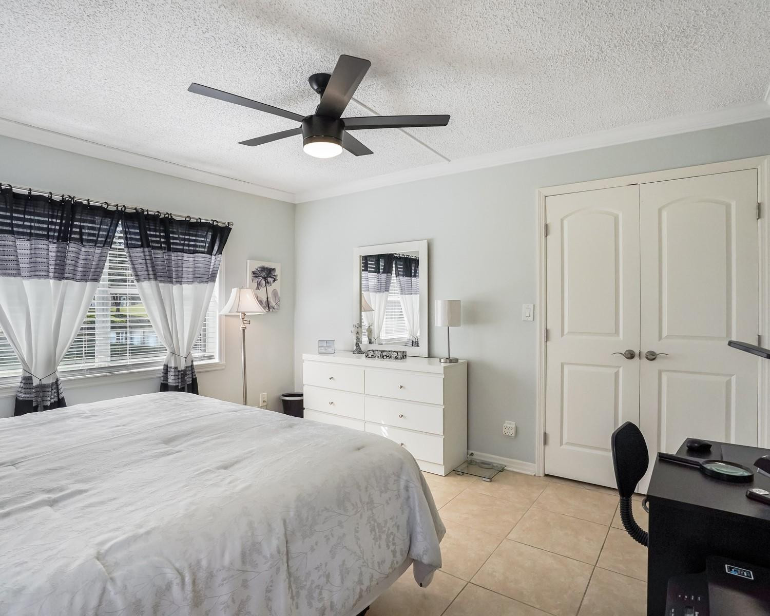9281 Sunrise Lakes Boulevard Unit: 101