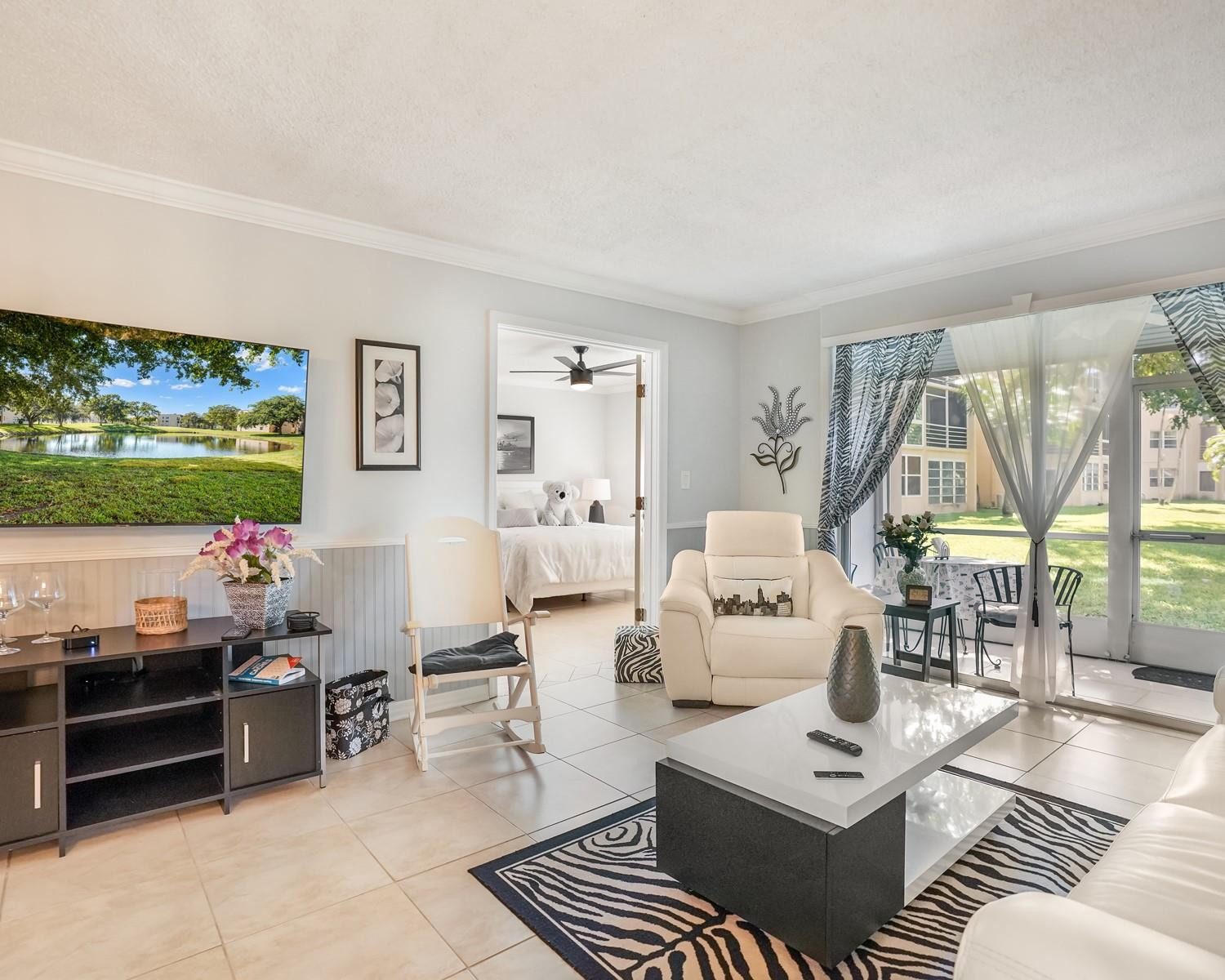 9281 Sunrise Lakes Boulevard Unit: 101