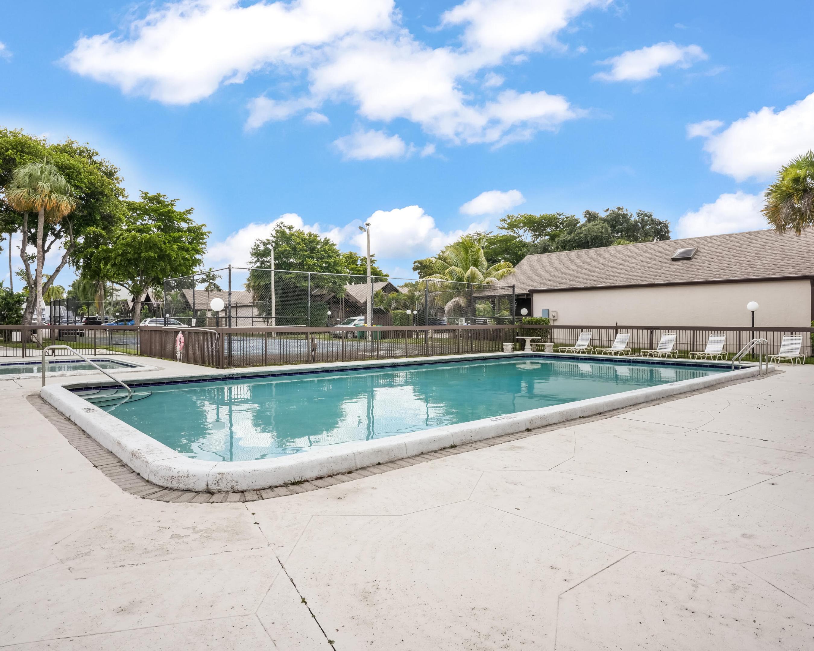 407 N University Drive