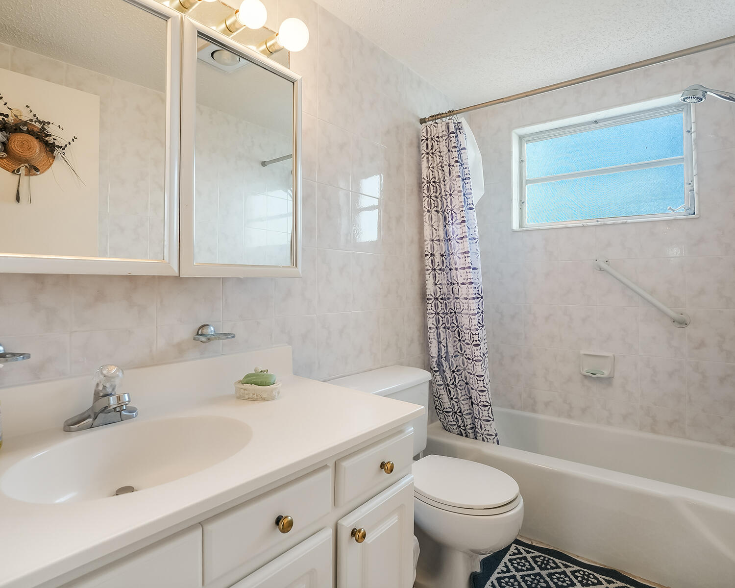 180 NE 12th Avenue 15E