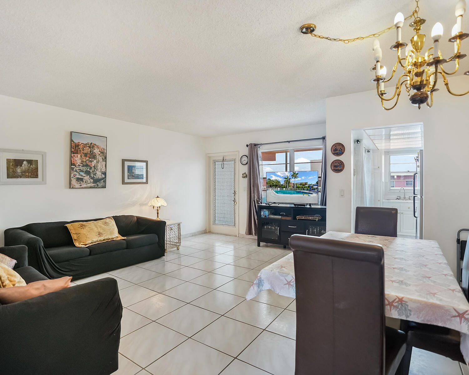 180 NE 12th Avenue 15E