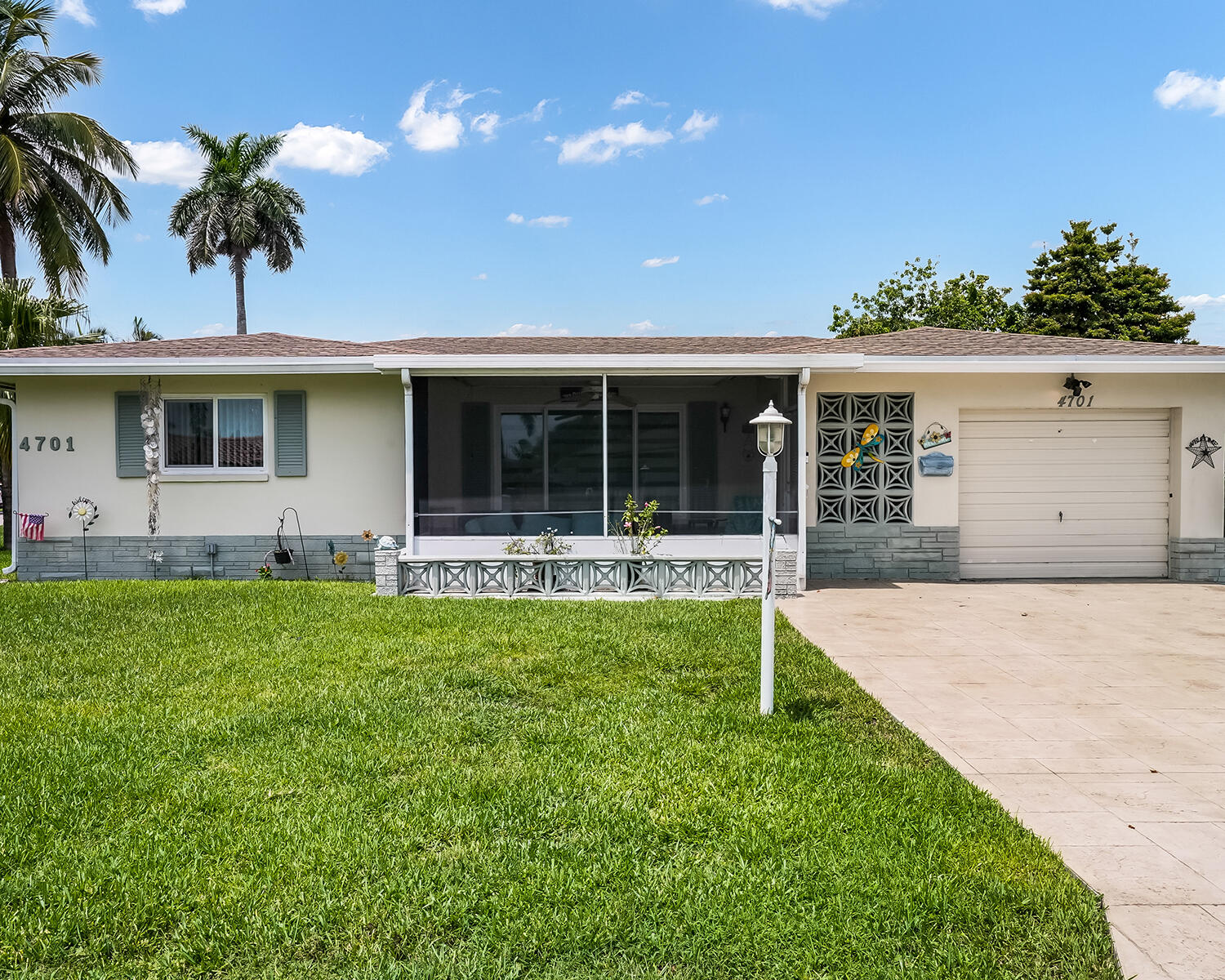 4701 NW 47th Terrace