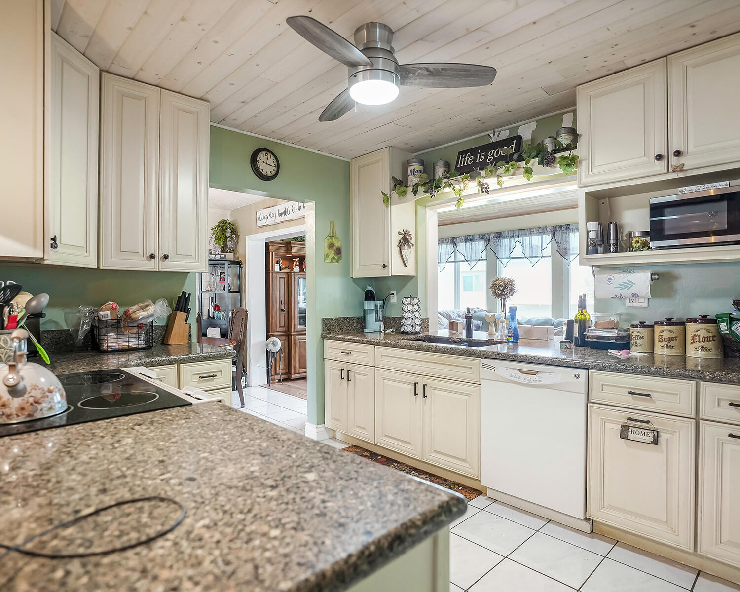 4701 NW 47th Terrace