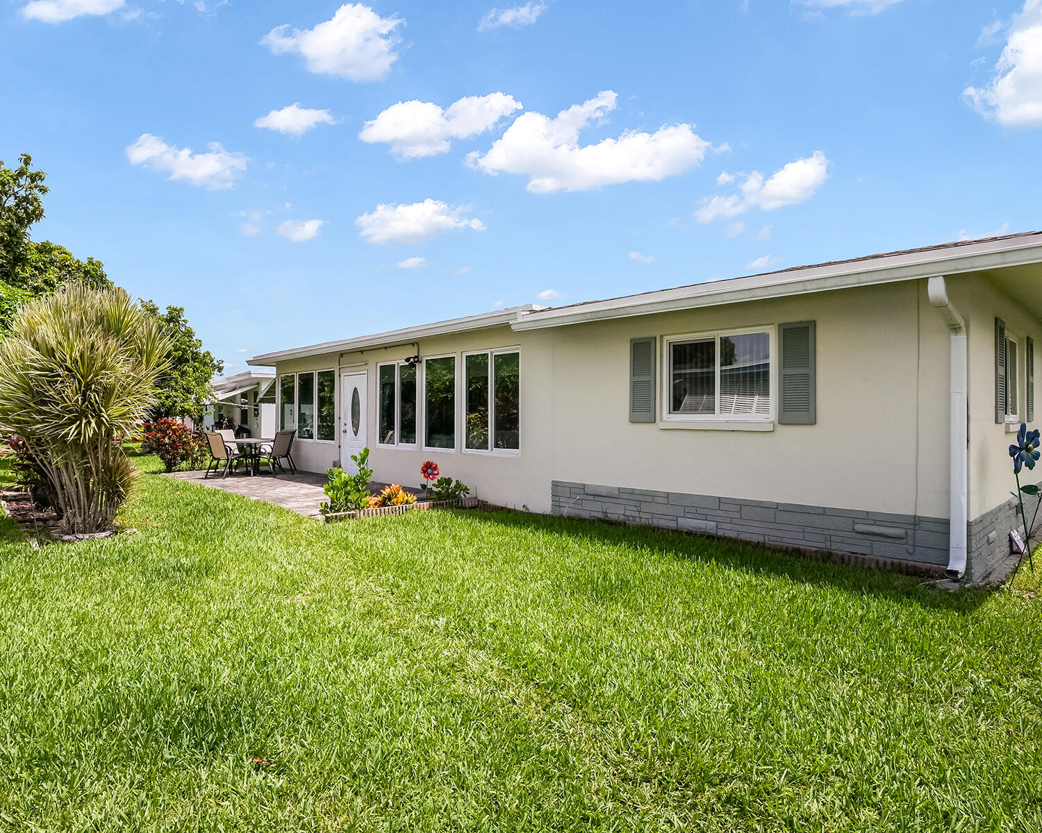 4701 NW 47th Terrace