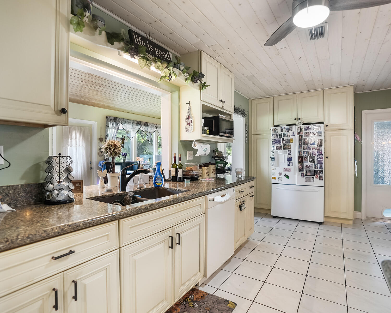4701 NW 47th Terrace