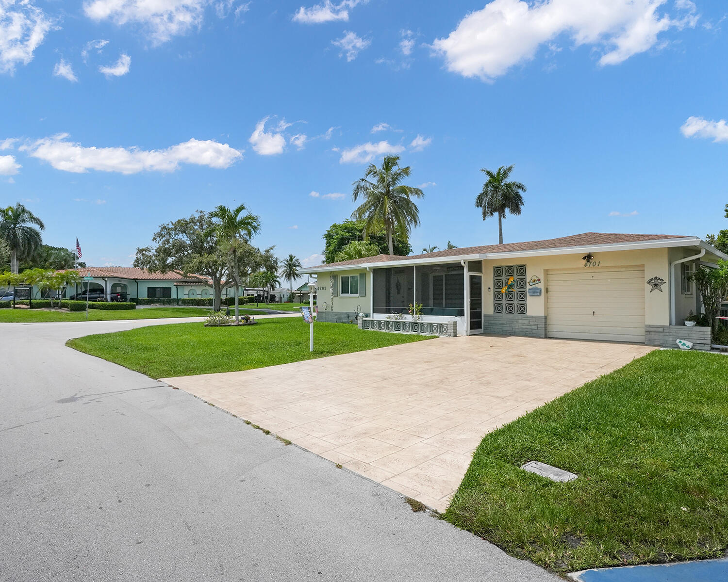 4701 NW 47th Terrace