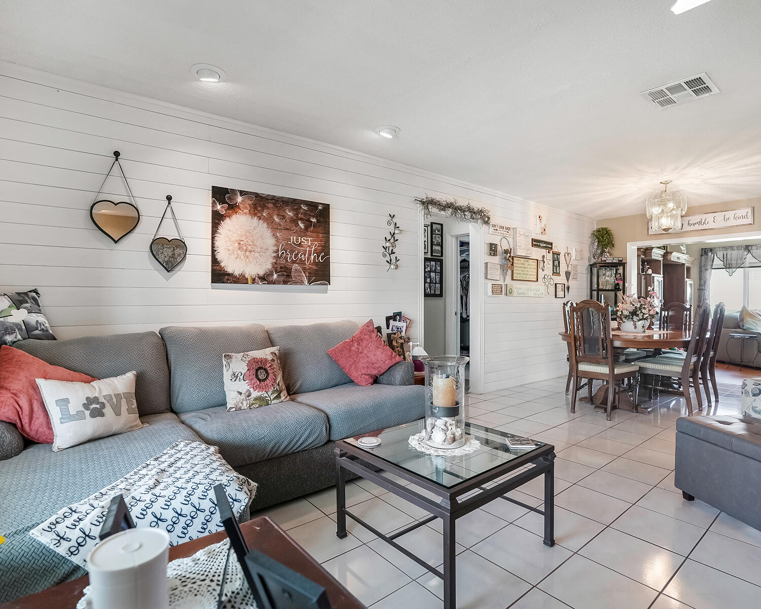 4701 NW 47th Terrace