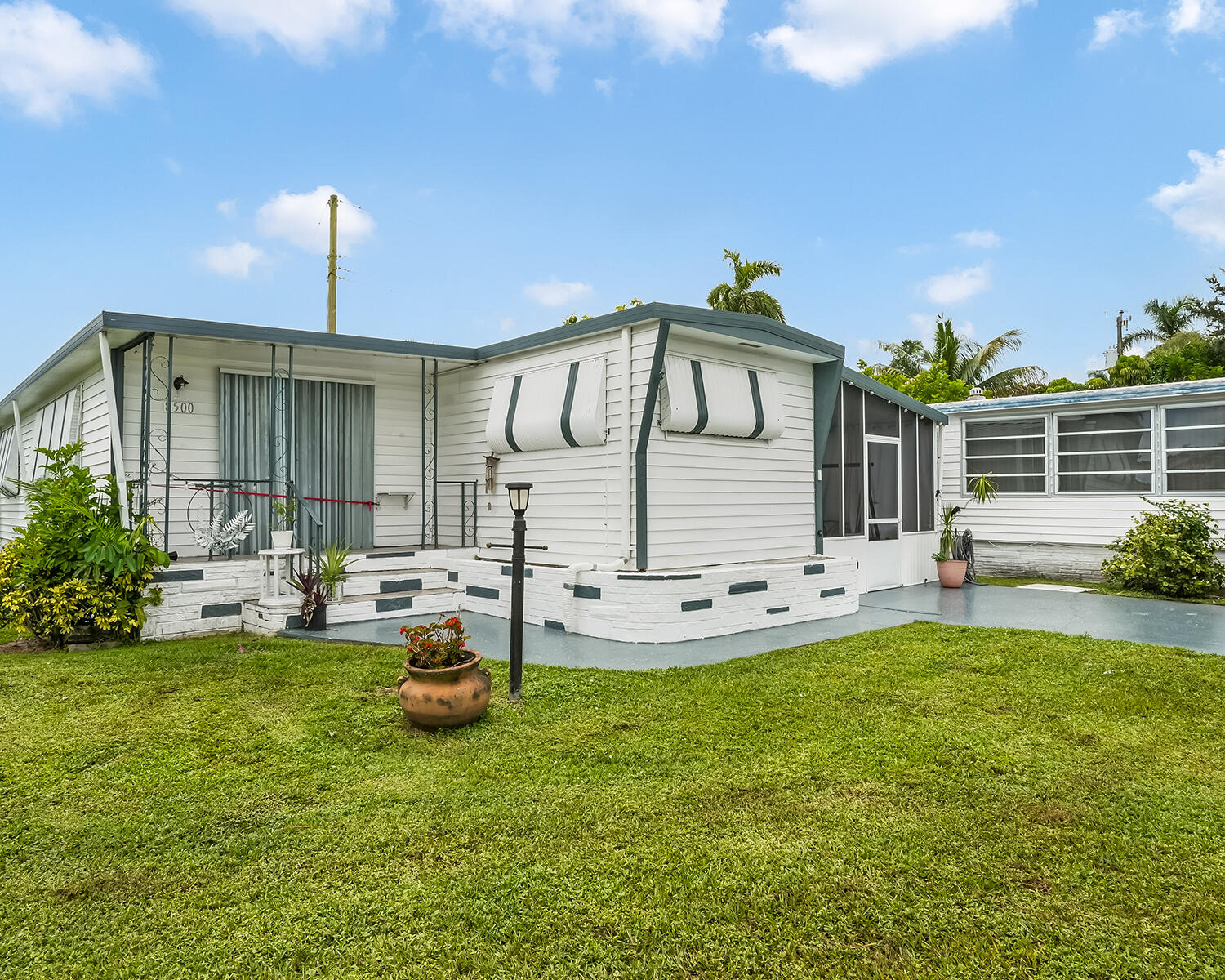 8500 SW 18th Place