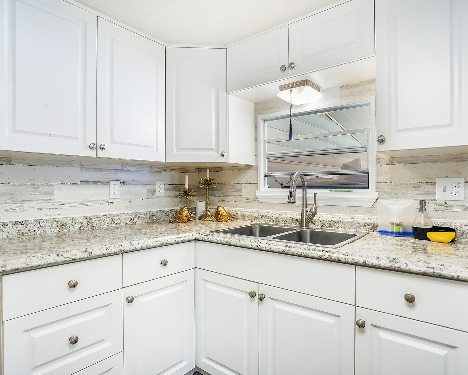 8500 SW 18th Place