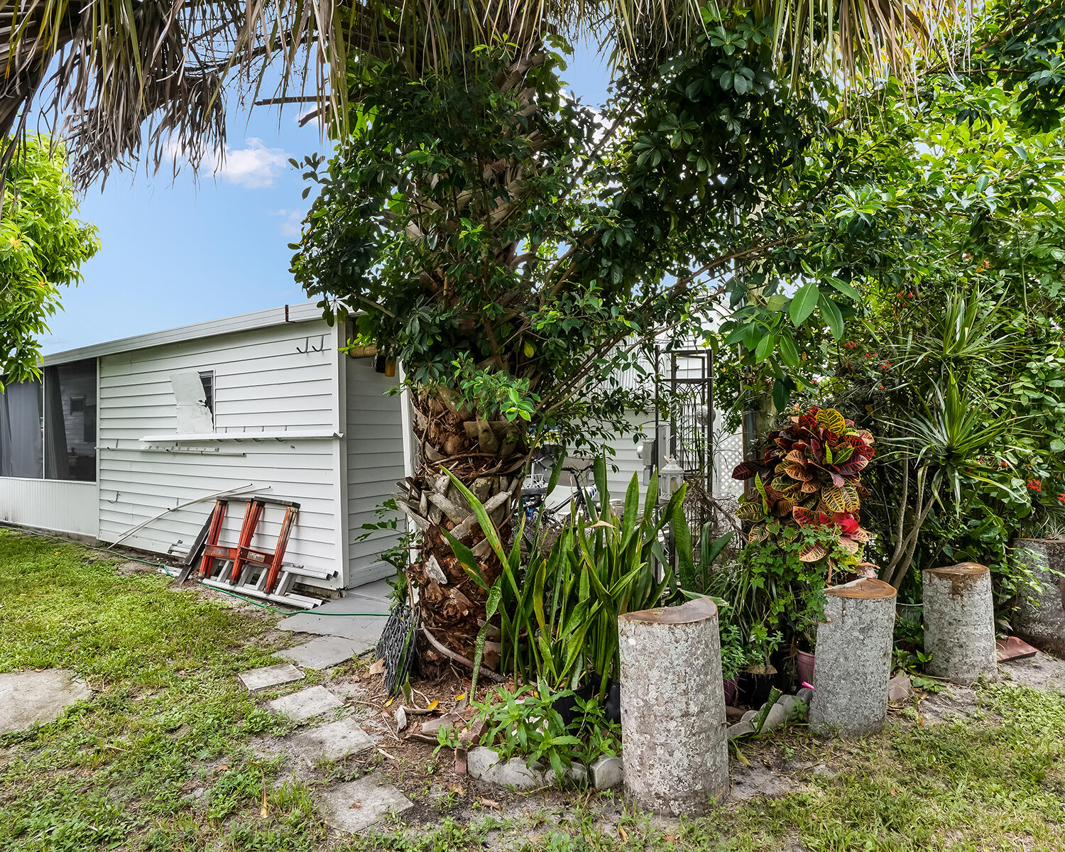 8500 SW 18th Place