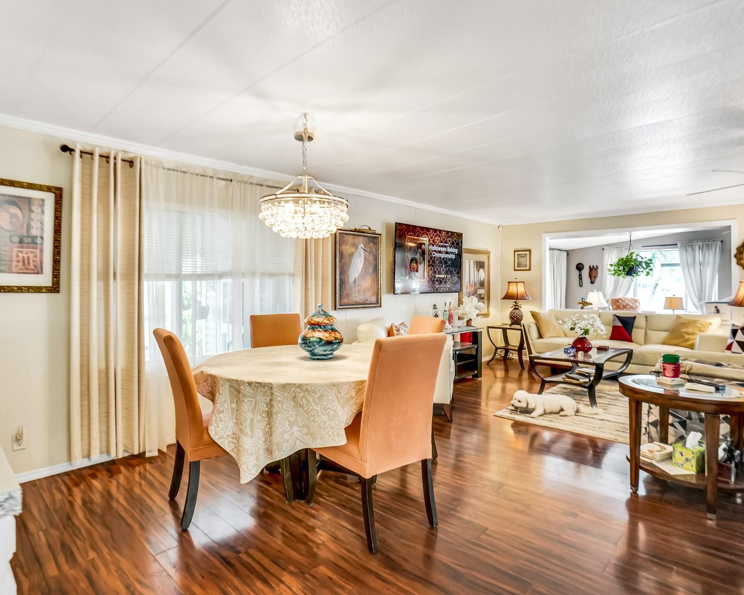 3055 Lakeshore Drive