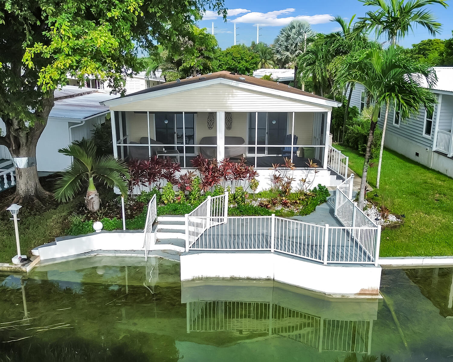 5420 Lagoon Drive