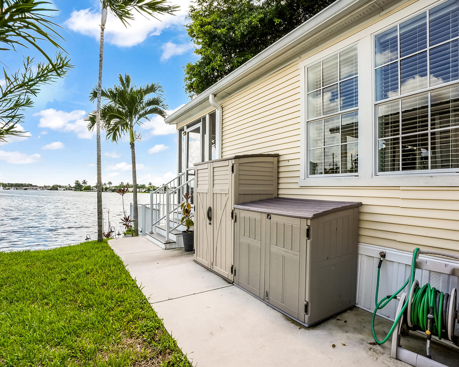 5420 Lagoon Drive