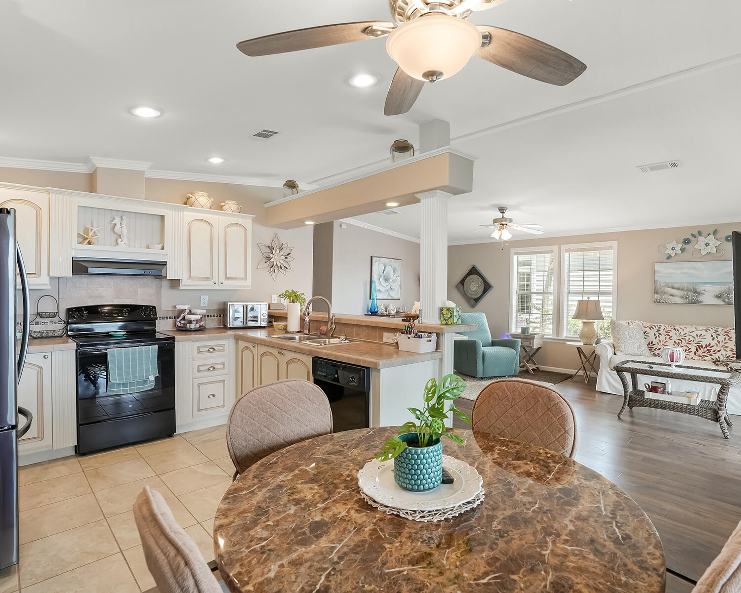 5420 Lagoon Drive