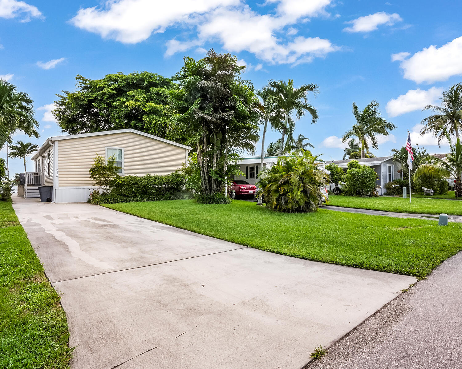 5420 Lagoon Drive