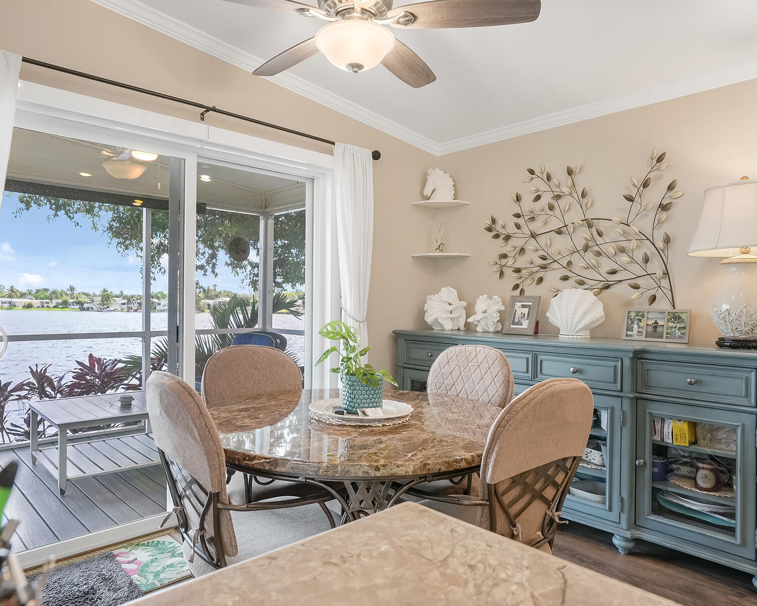 5420 Lagoon Drive