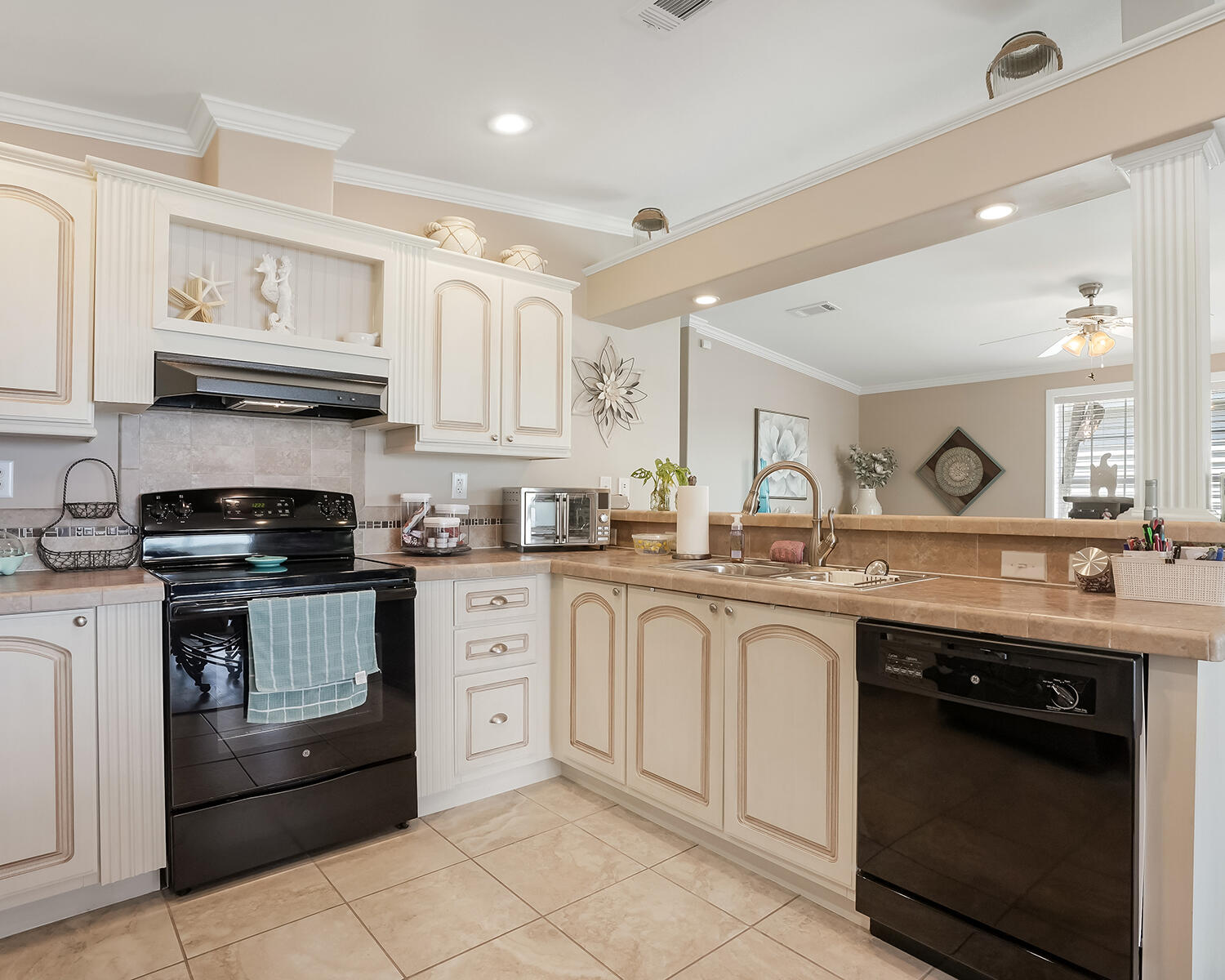 5420 Lagoon Drive