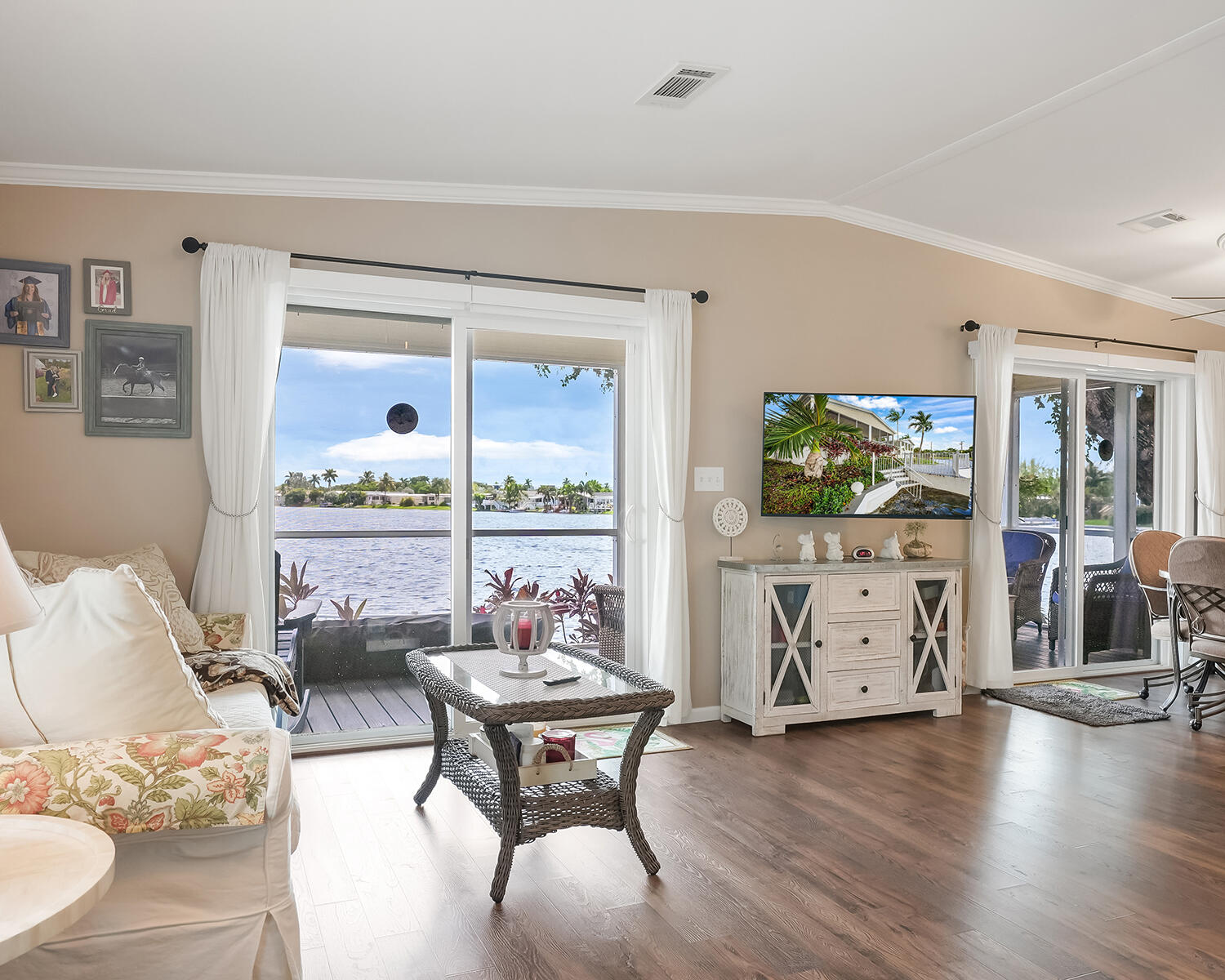 5420 Lagoon Drive