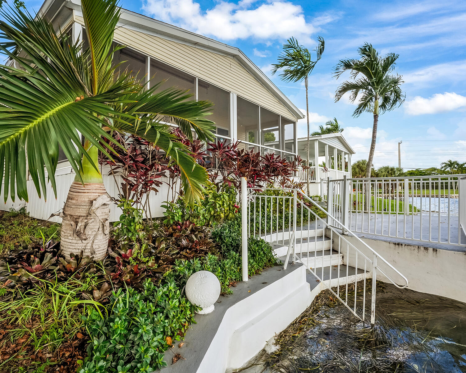 5420 Lagoon Drive