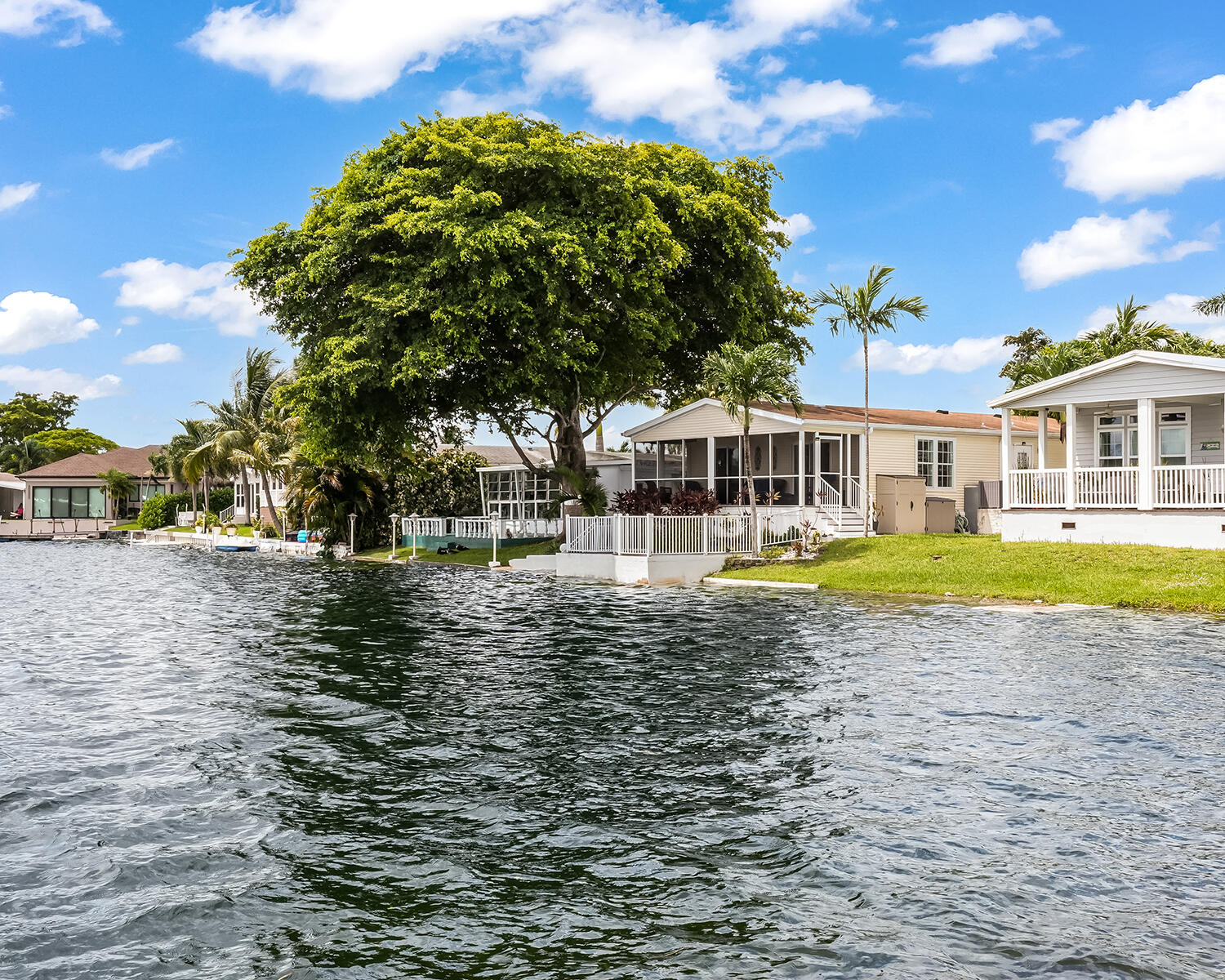 5420 Lagoon Drive