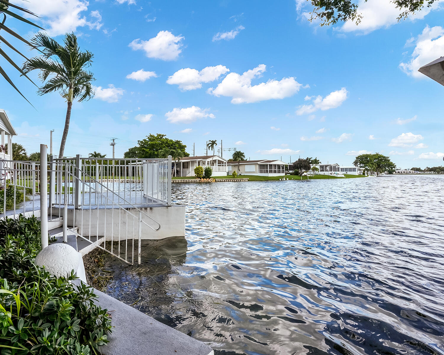 5420 Lagoon Drive