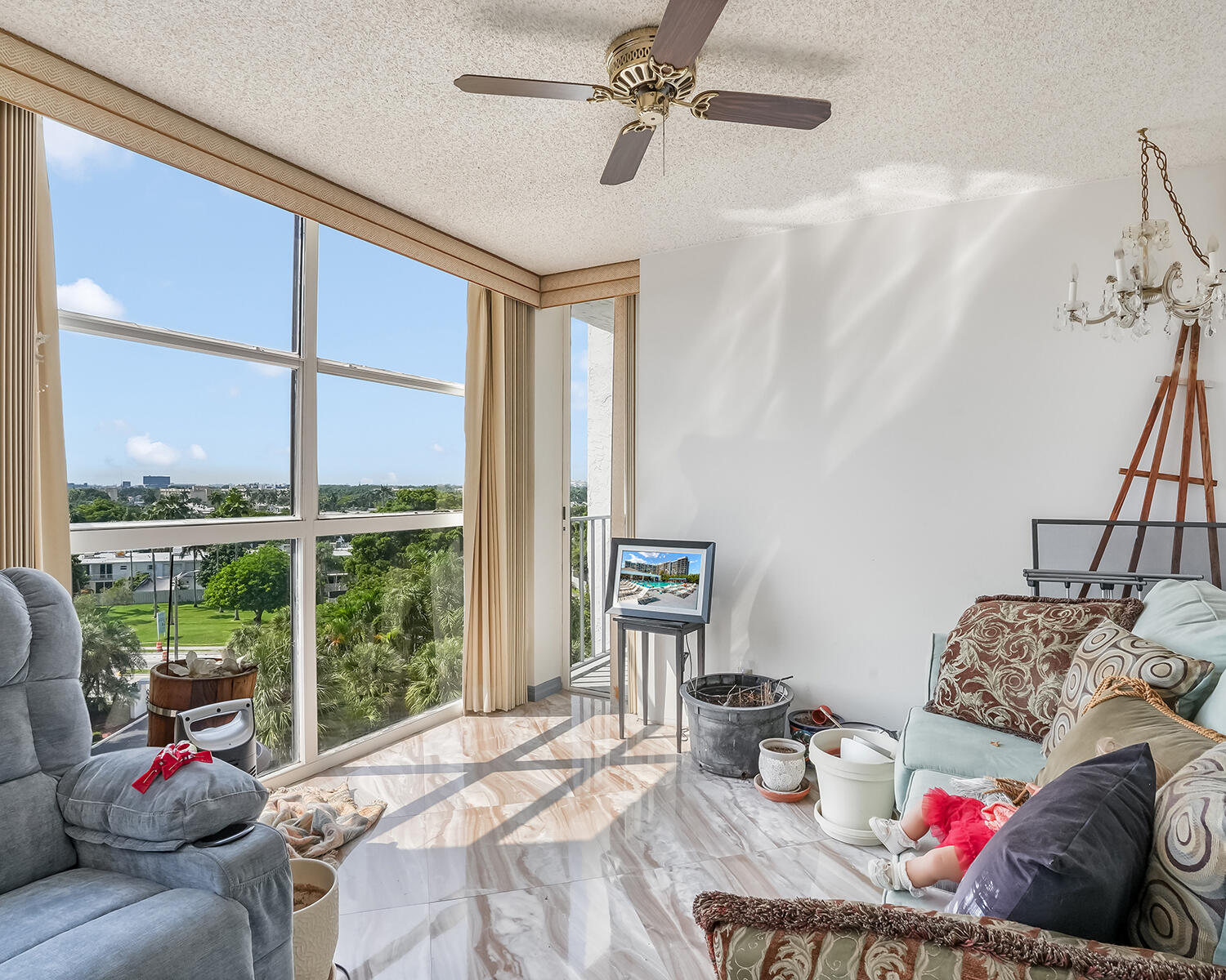 600 PARKVIEW Drive 703