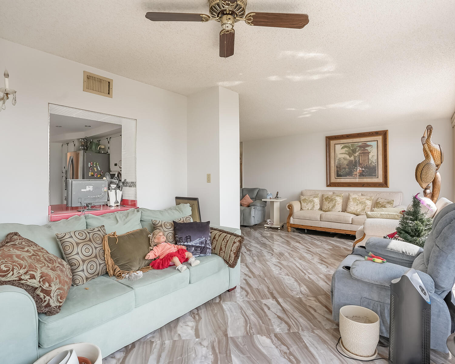 600 PARKVIEW Drive 703