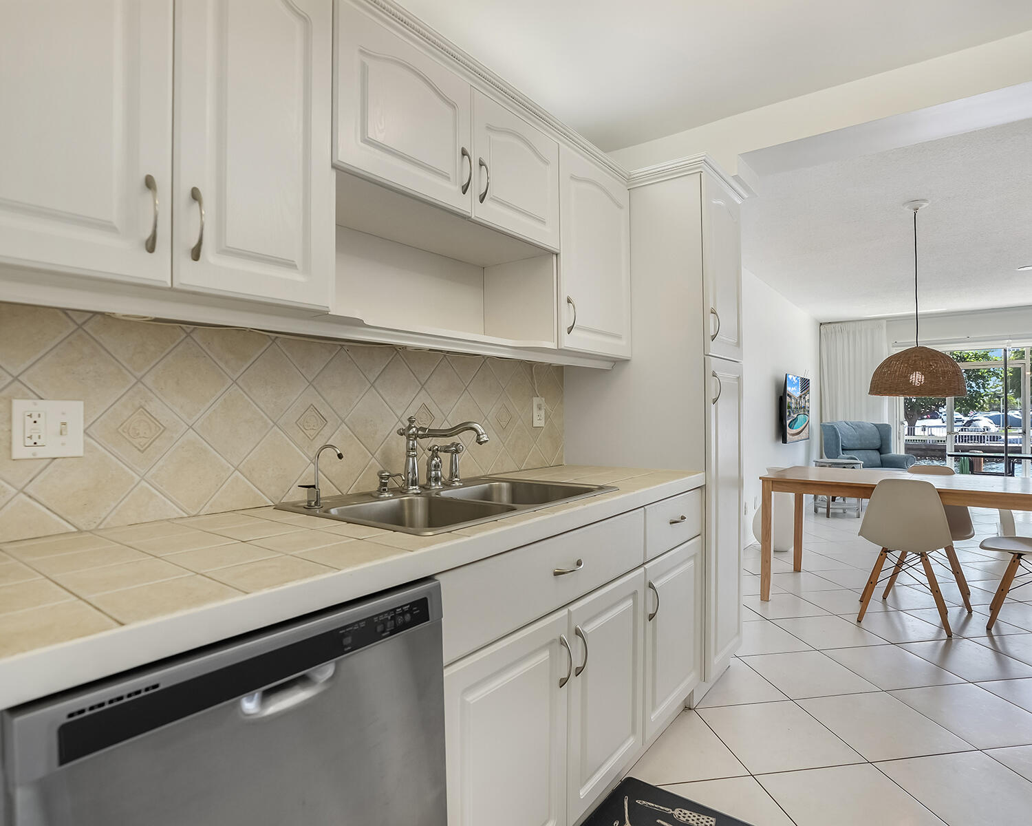 2600 DIANA Drive 107