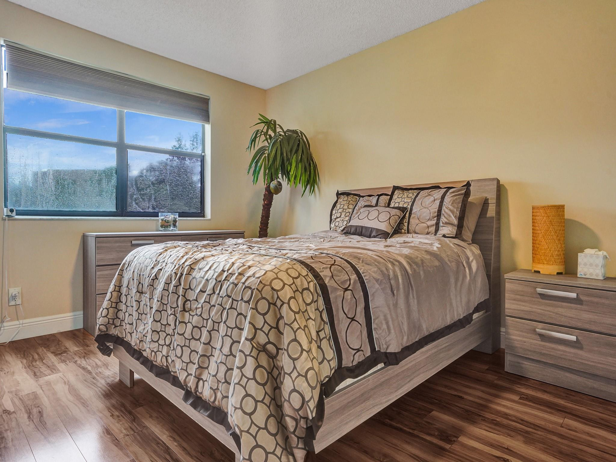 2748 NW 104th Ave 107