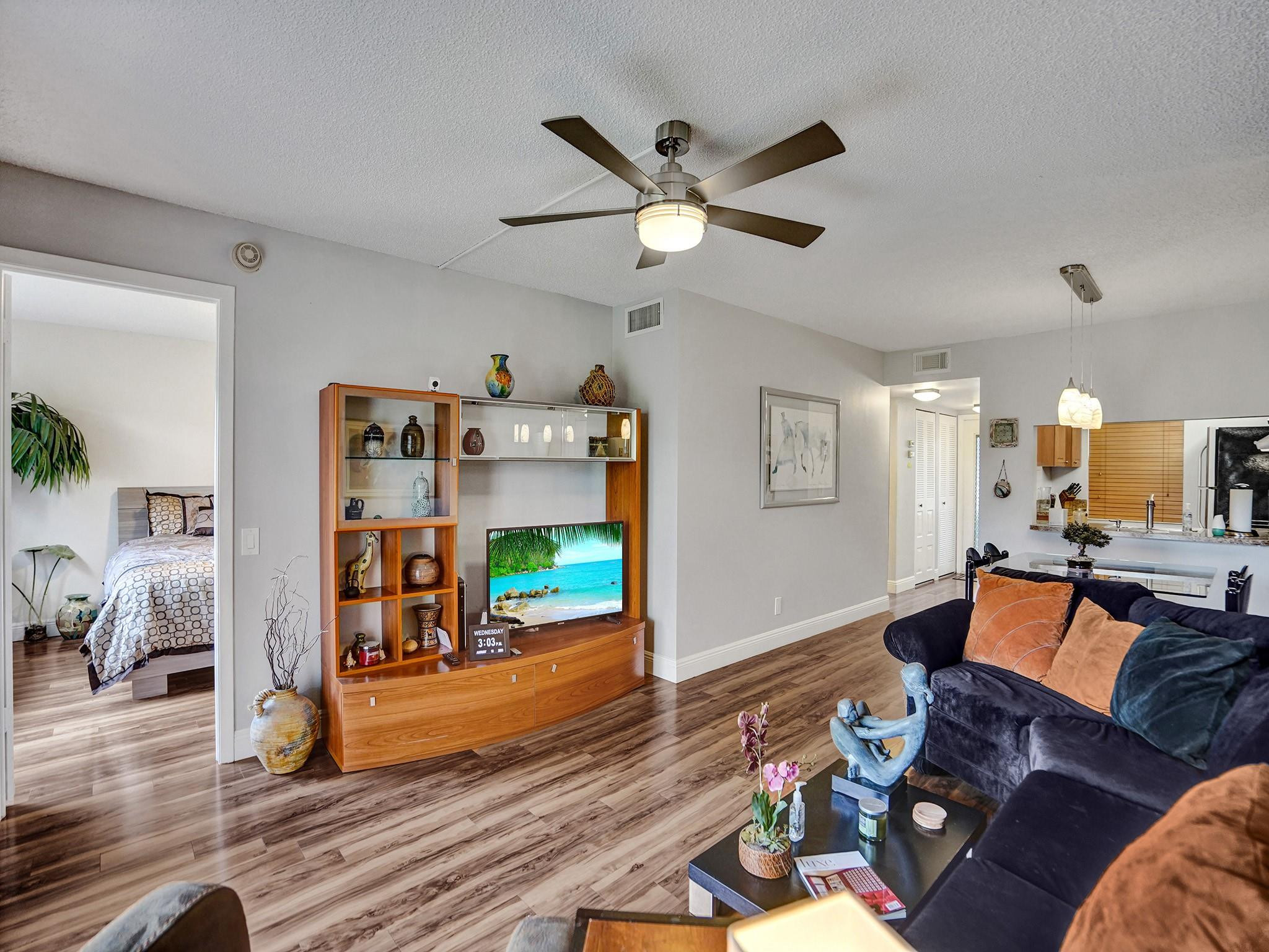 2748 NW 104th Ave 107