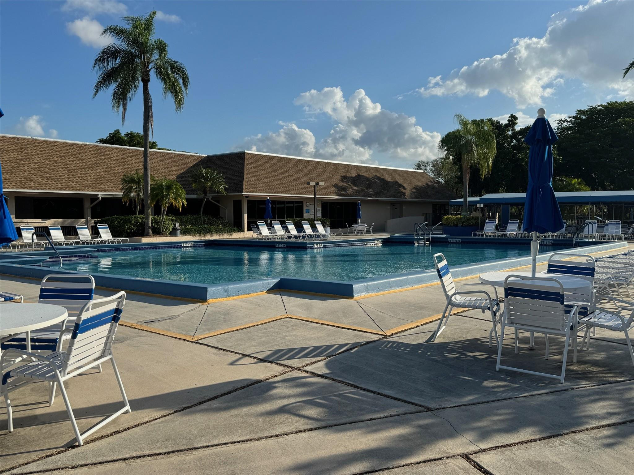 2748 NW 104th Ave 107