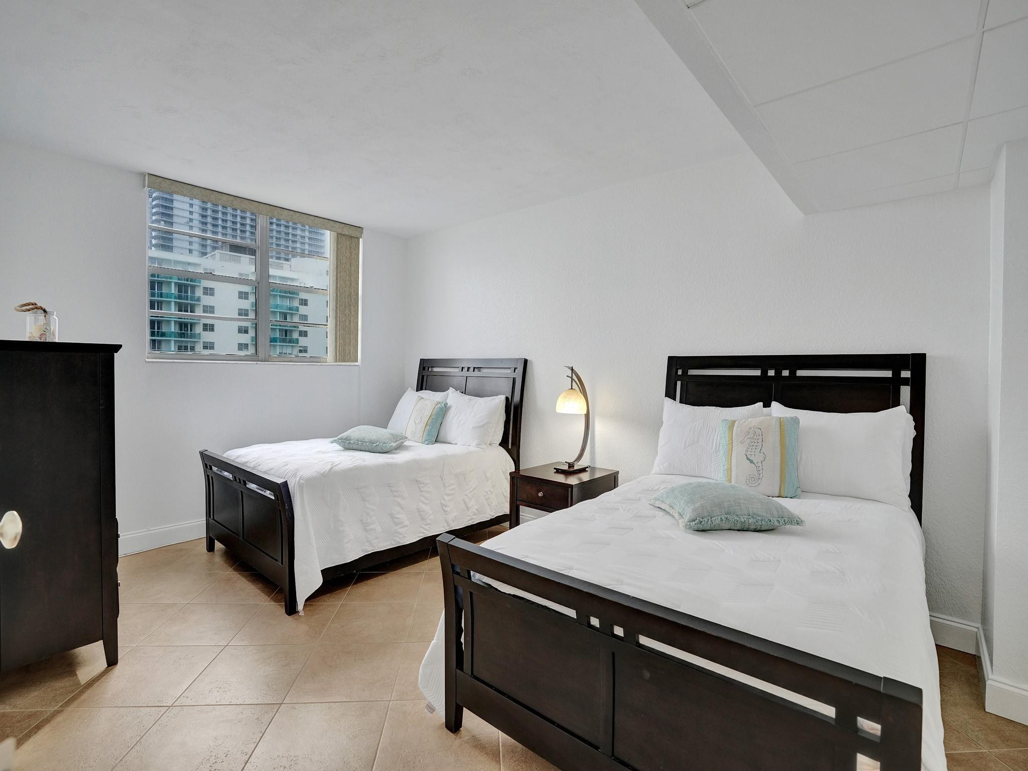 3801 S Ocean Dr 10G