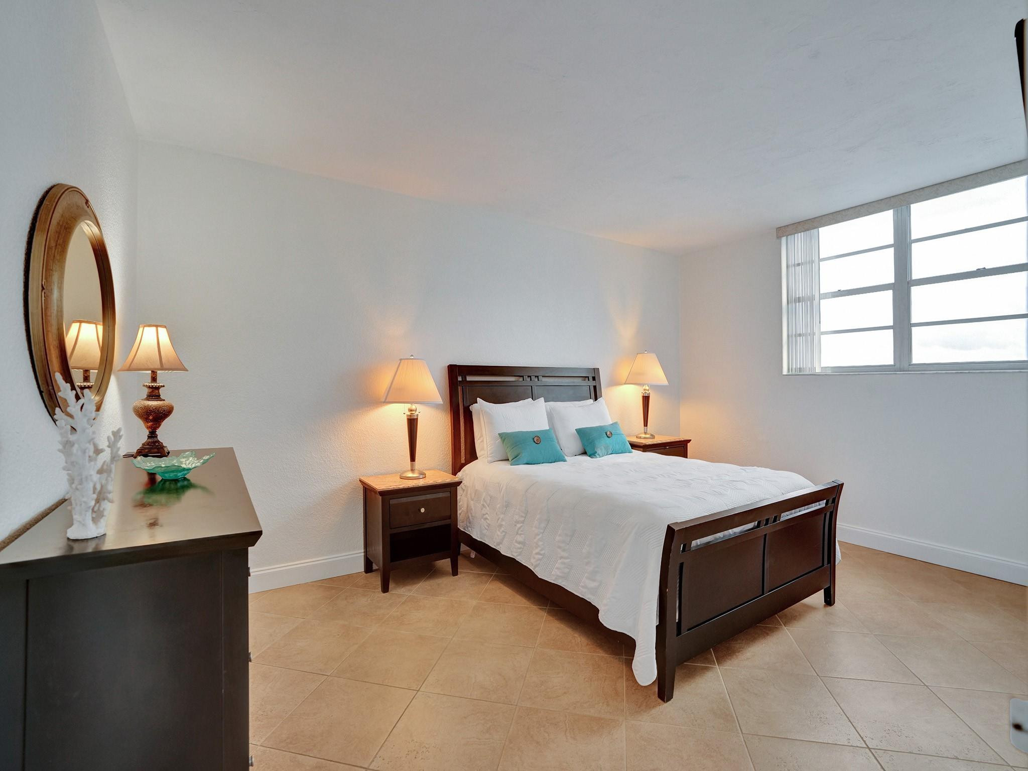 3801 S Ocean Dr 10G