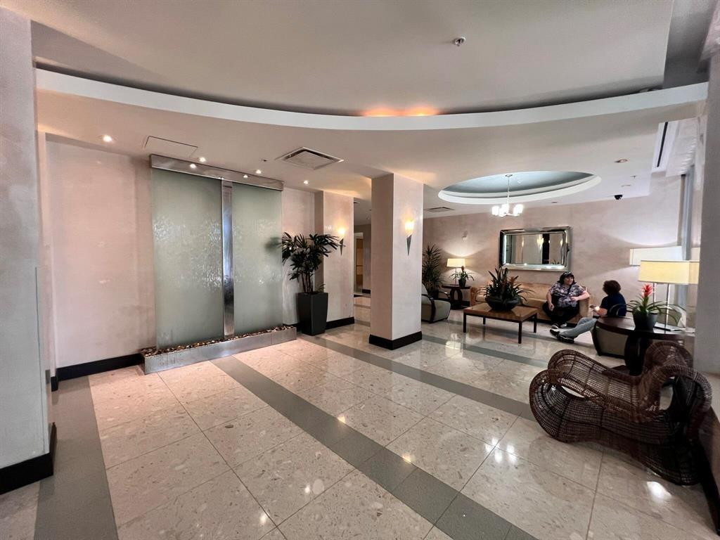 3801 S Ocean Dr 10G