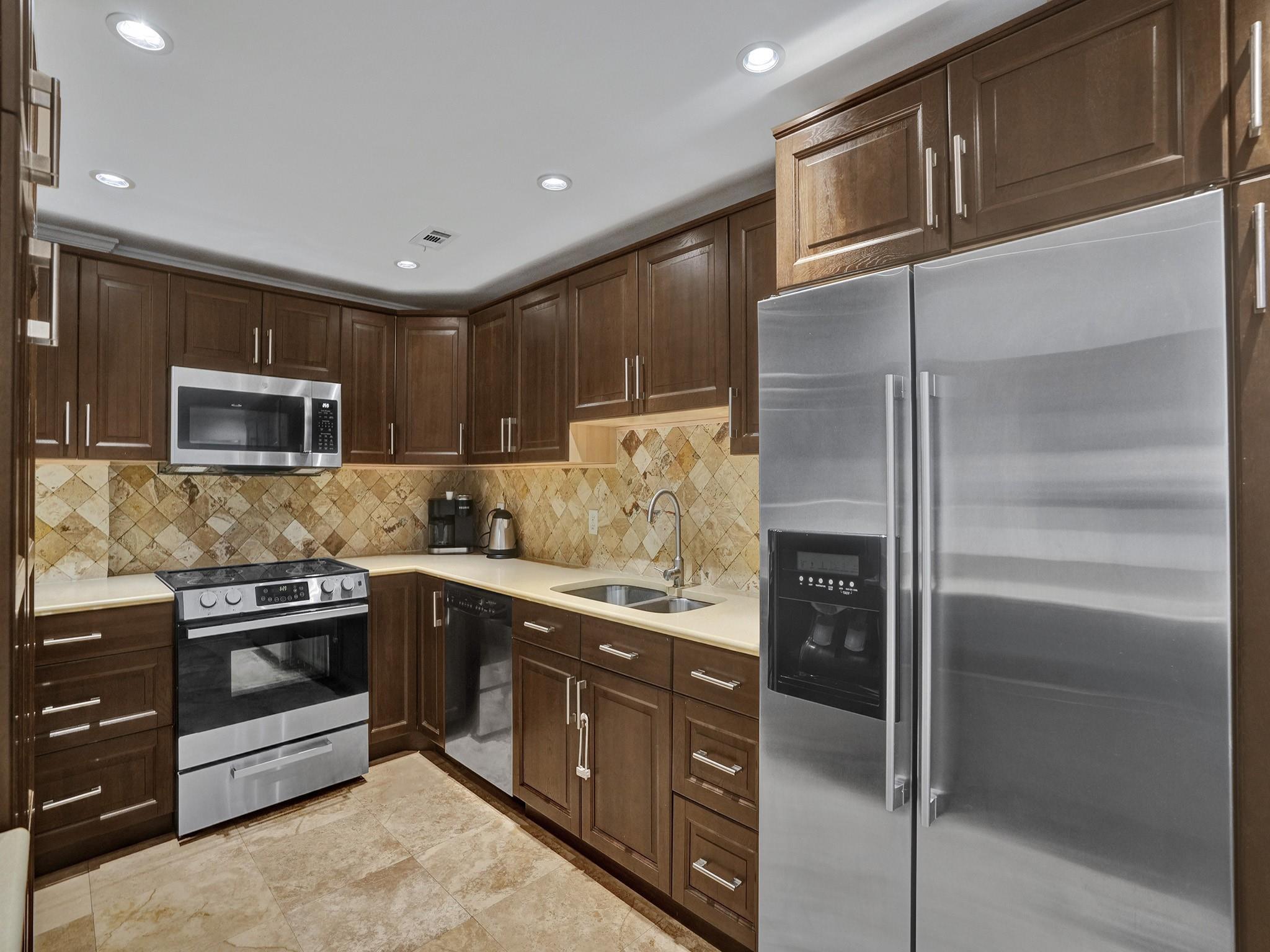 3801 S Ocean Dr 10G