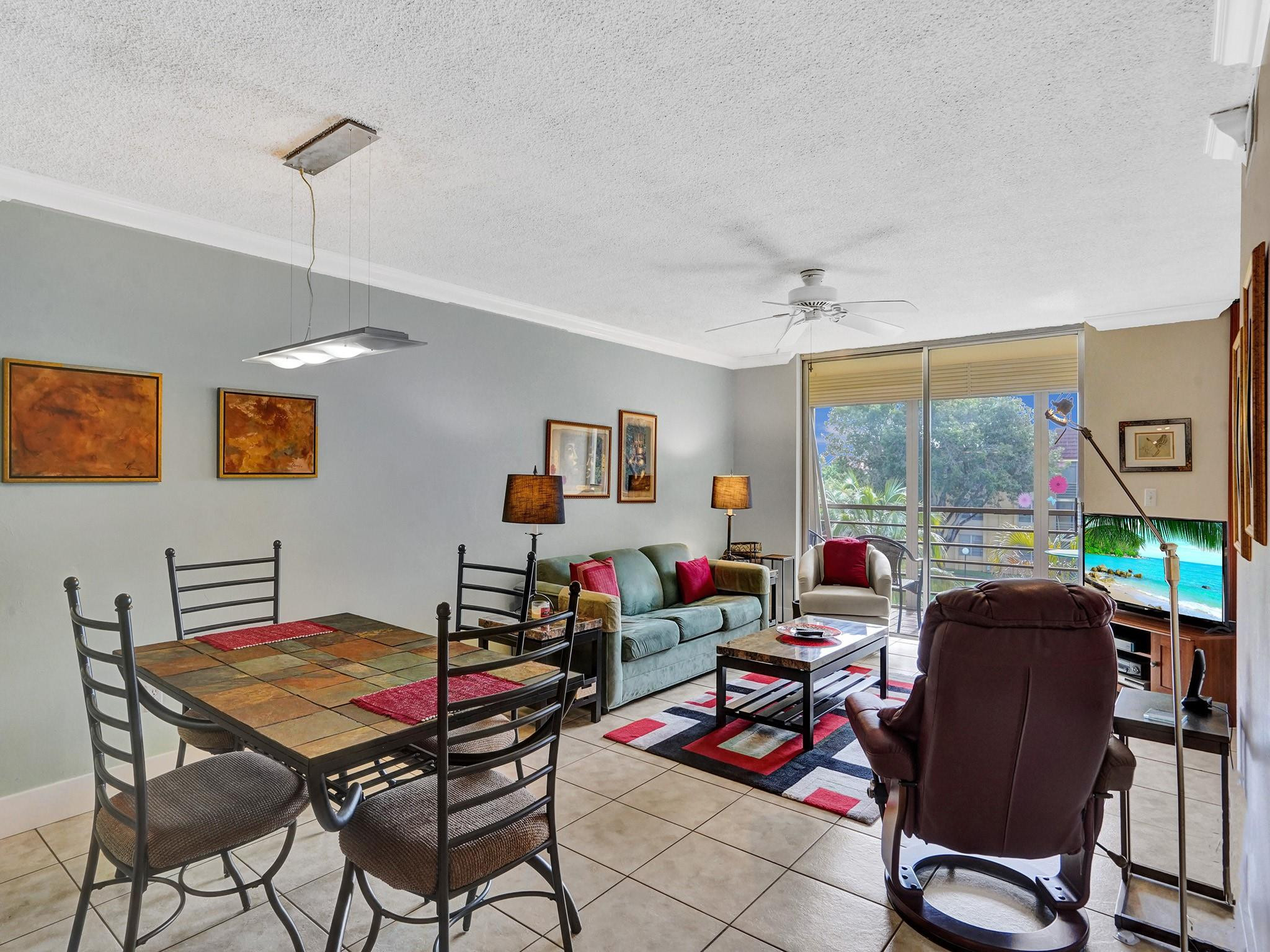 3195 Foxcroft Rd F304