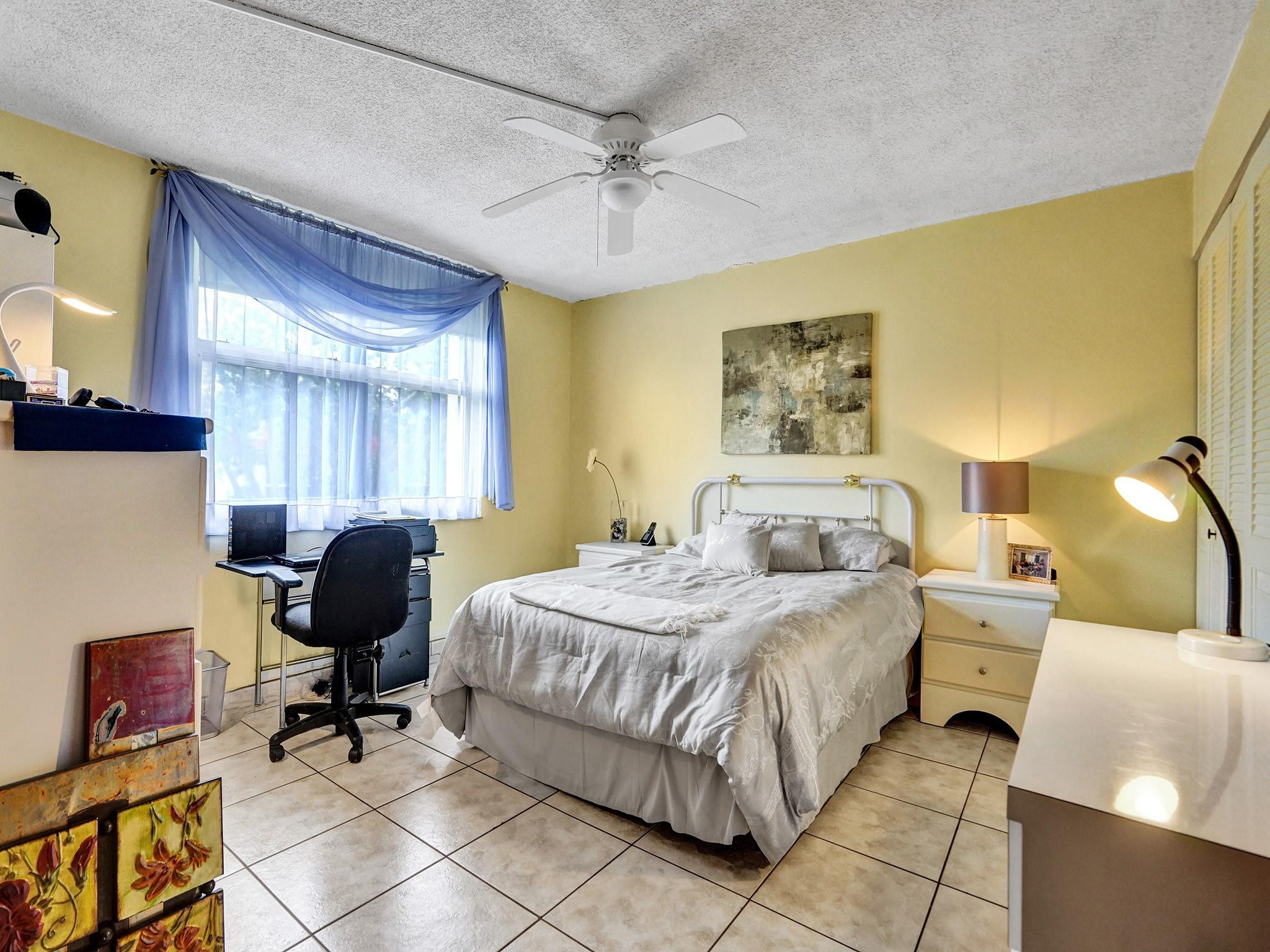 3195 Foxcroft Rd F304