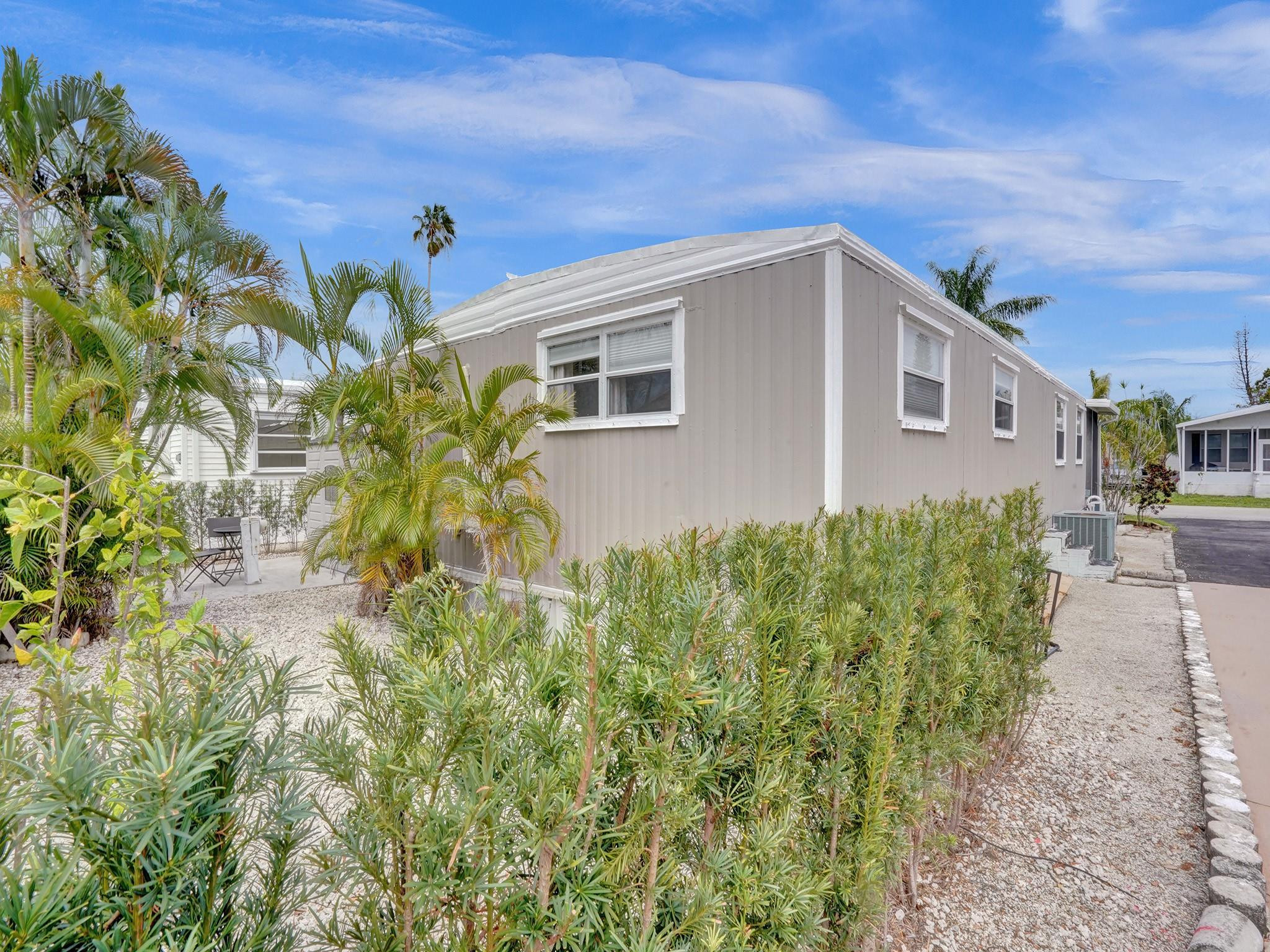 2670 E MARINA DR