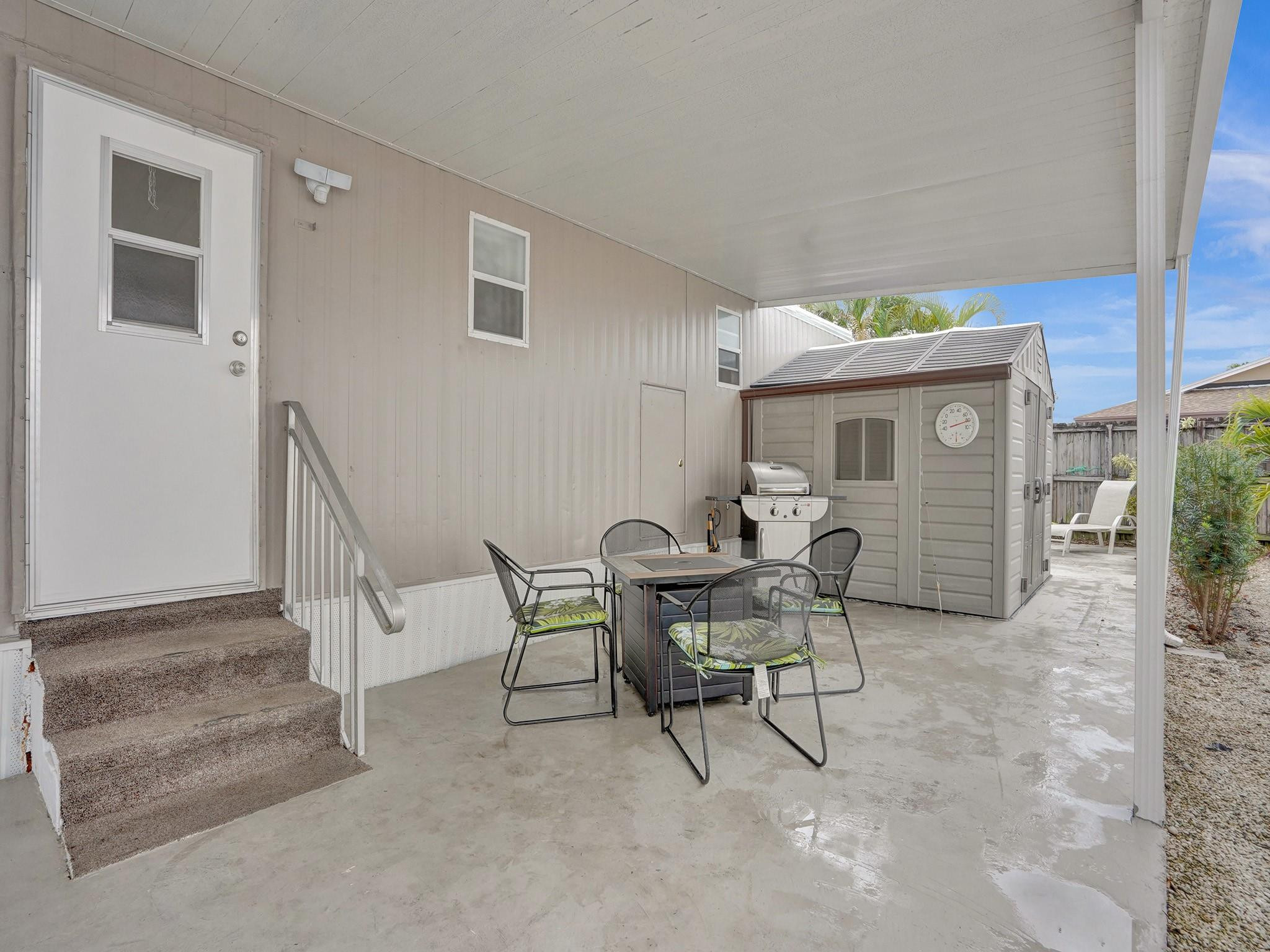 2670 E MARINA DR